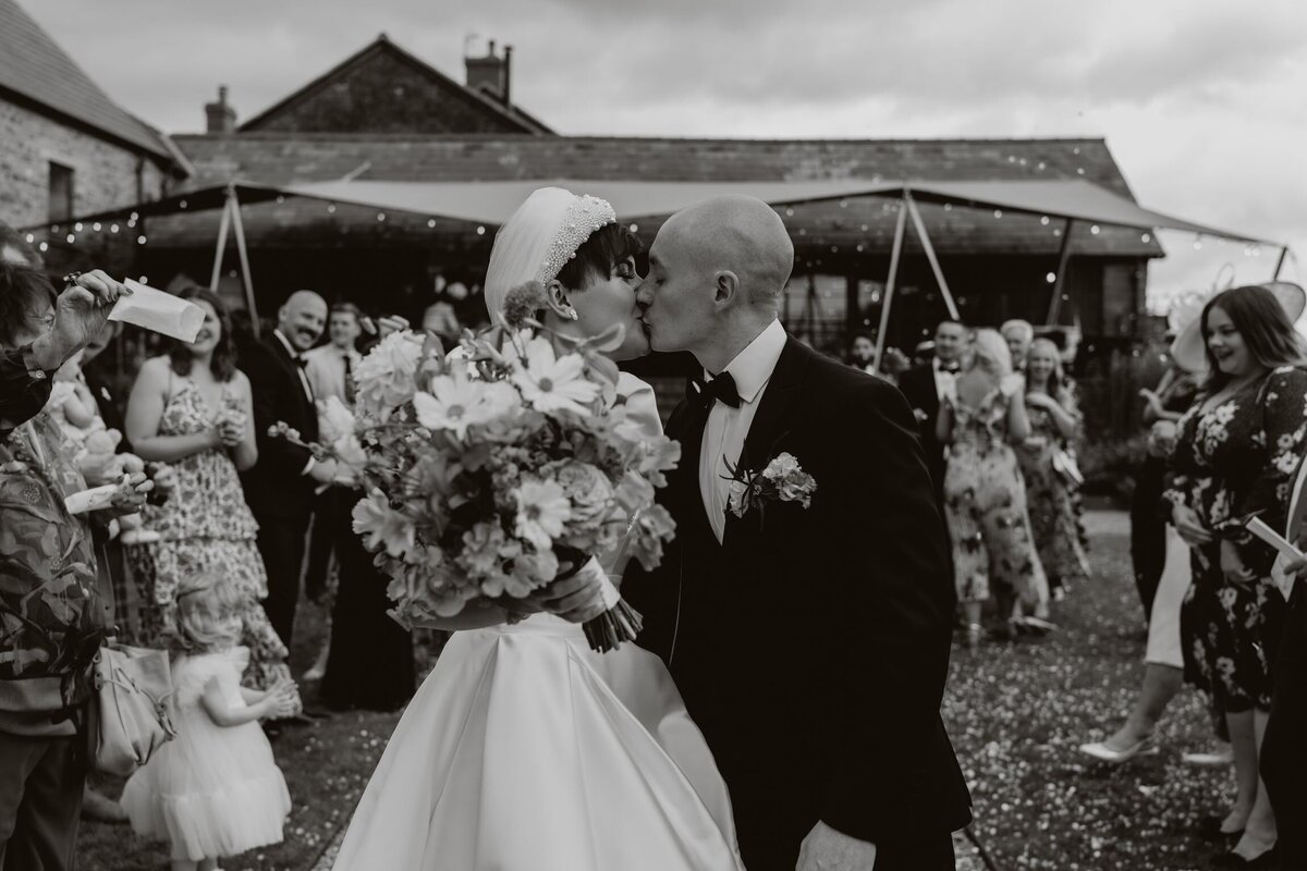 Llantilio_House_Wedding_Photographer_14