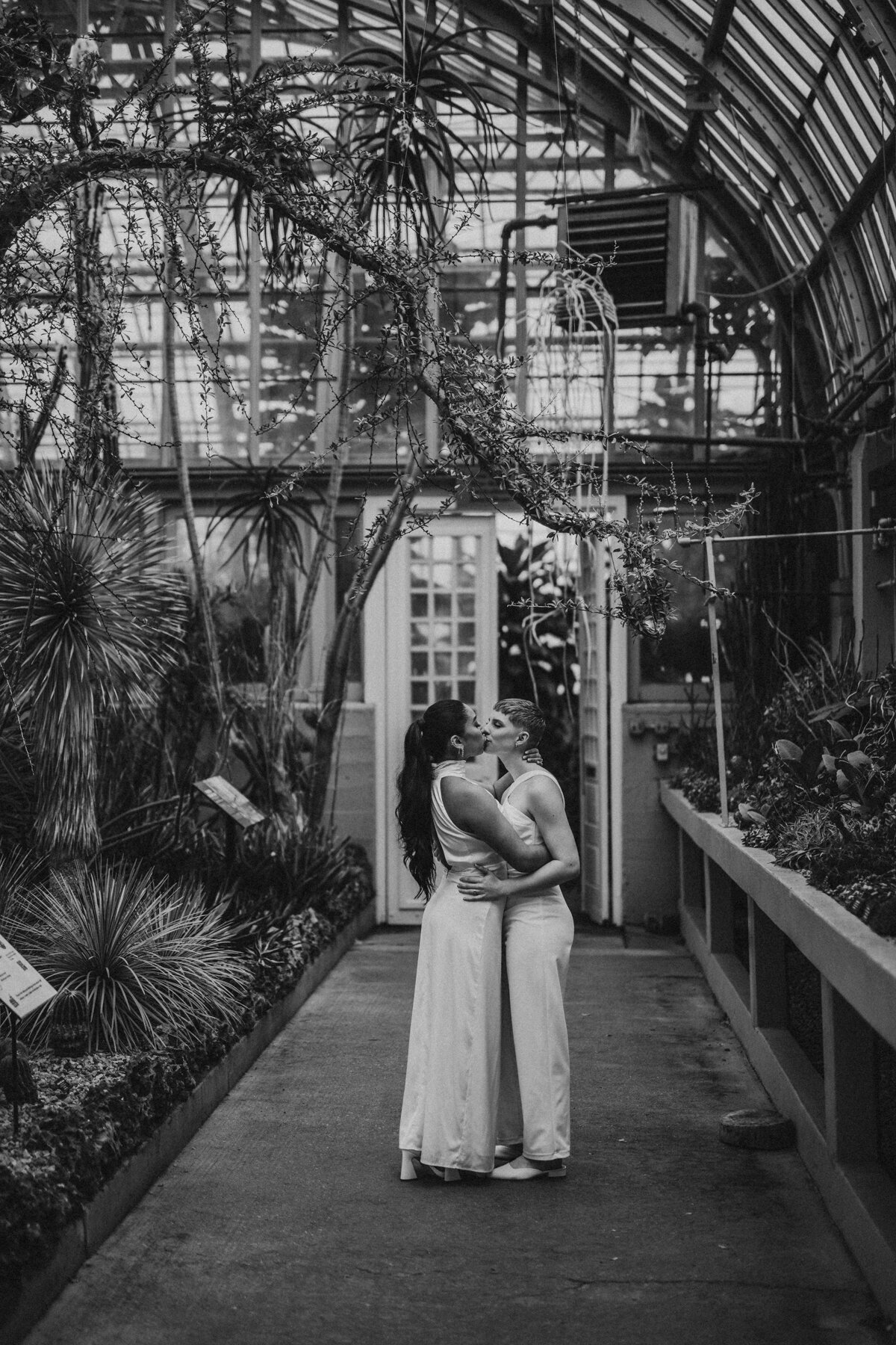 Garfield-Conservatory-Elopement-Chicago-Photographer-Queer-Affirming-120