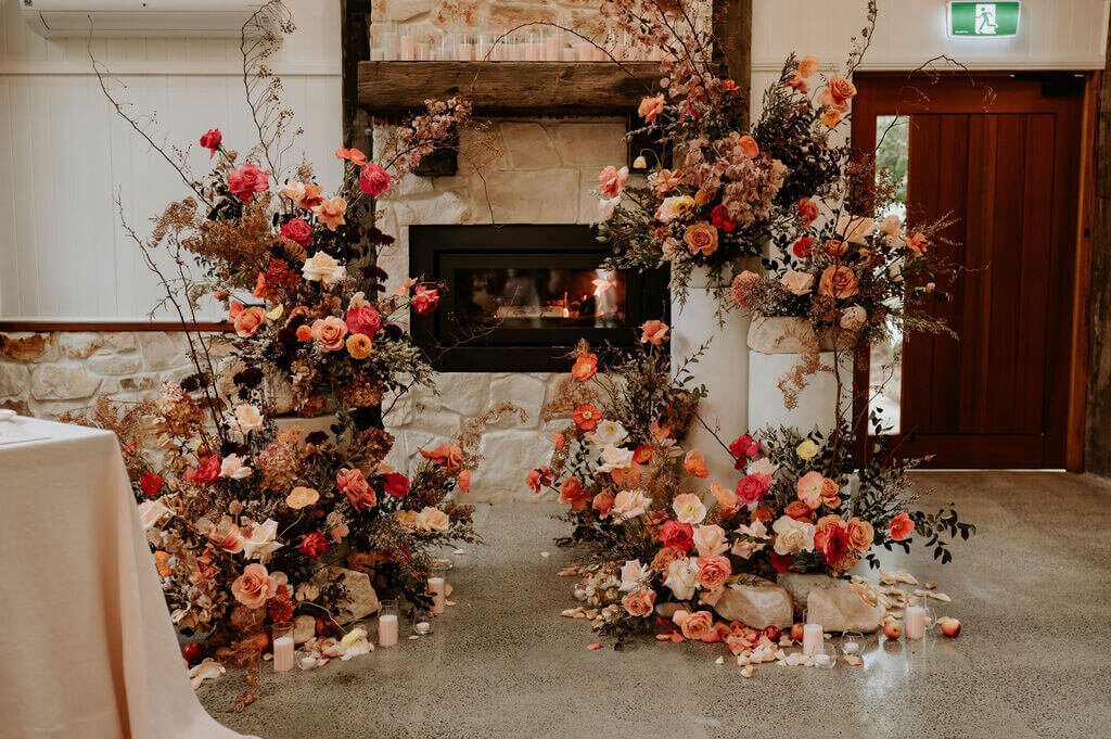 Modern and romantic ceremony wedding flowers