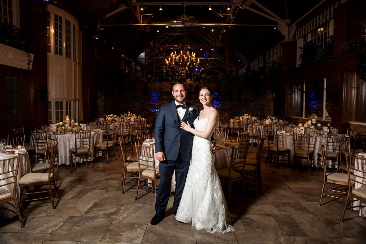 emma-cleary-new-york-nyc-wedding-photographer-videographer-venue-fox-hollow-13