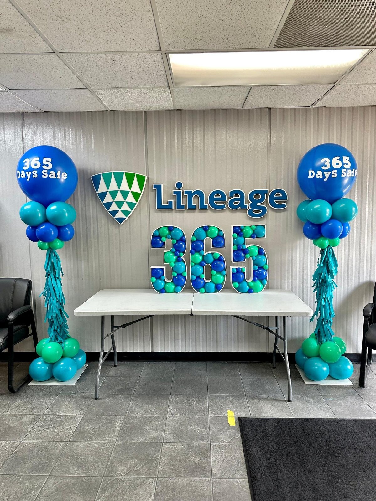 corporate event balloons chicago