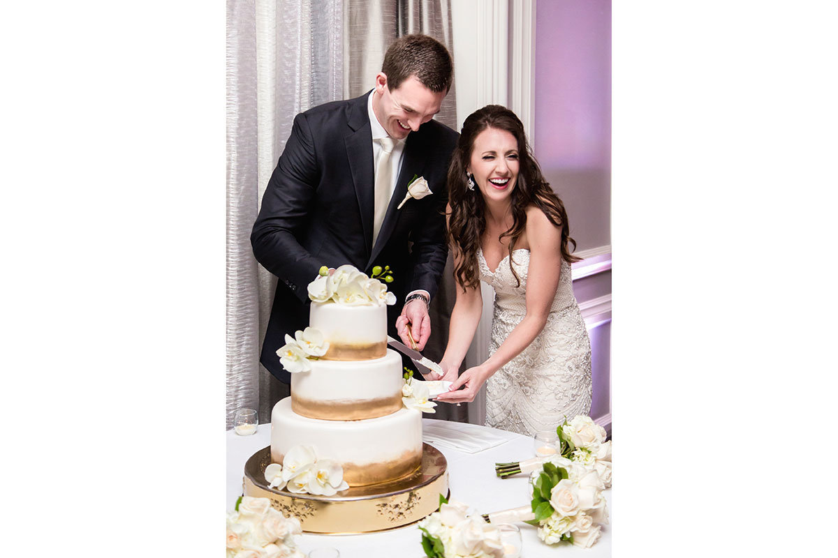 ritz carlton naples cake cut wedding photo
