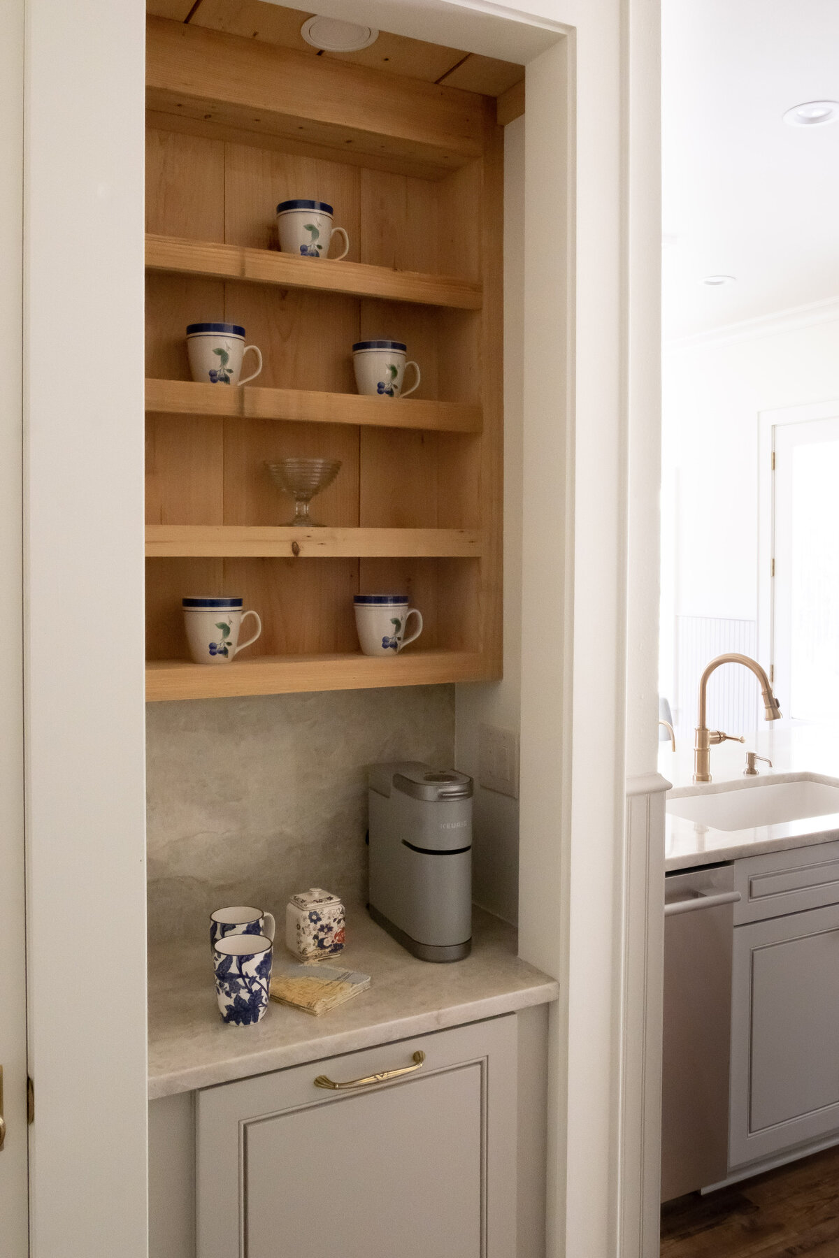 Small_Kitchen_Remodel_Mandeville_LA_Tabarka_Tile_16