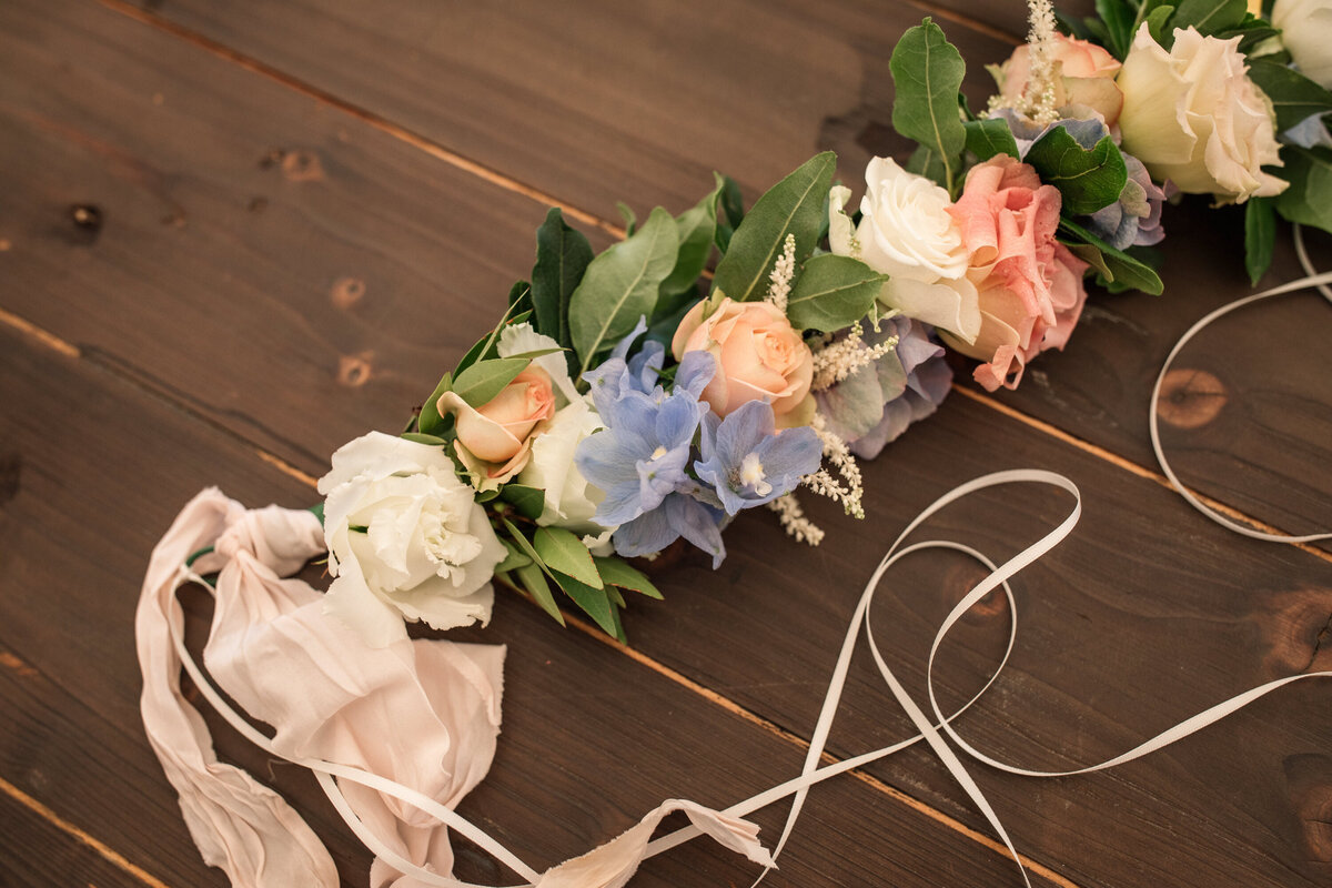 Modern style wedding flowers Cambridgeshire -1006