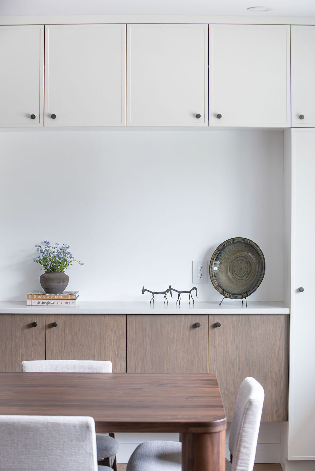 dining room furniture