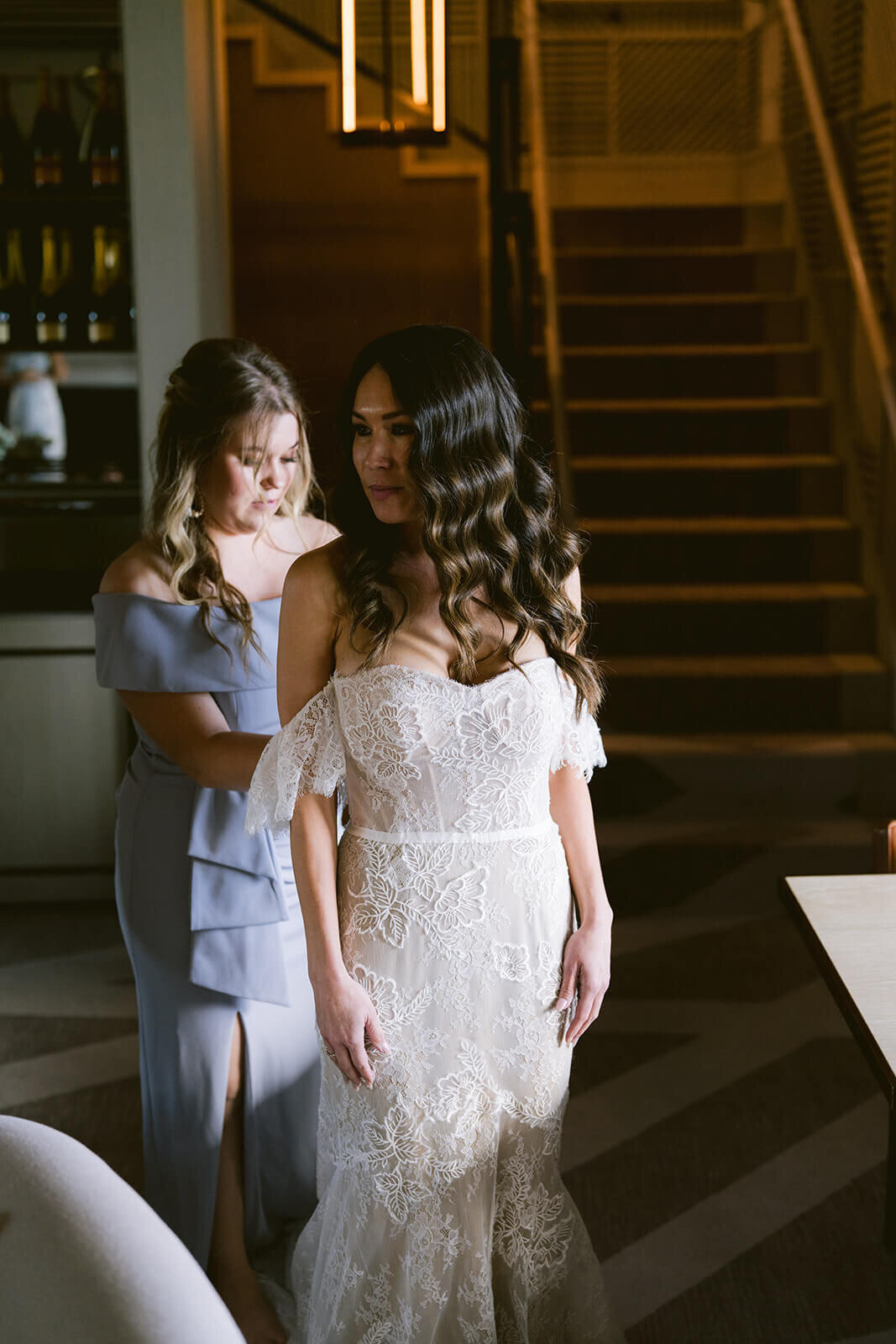 sharron-ian-aspen-mountain-club-wedding-bride-getting-ready