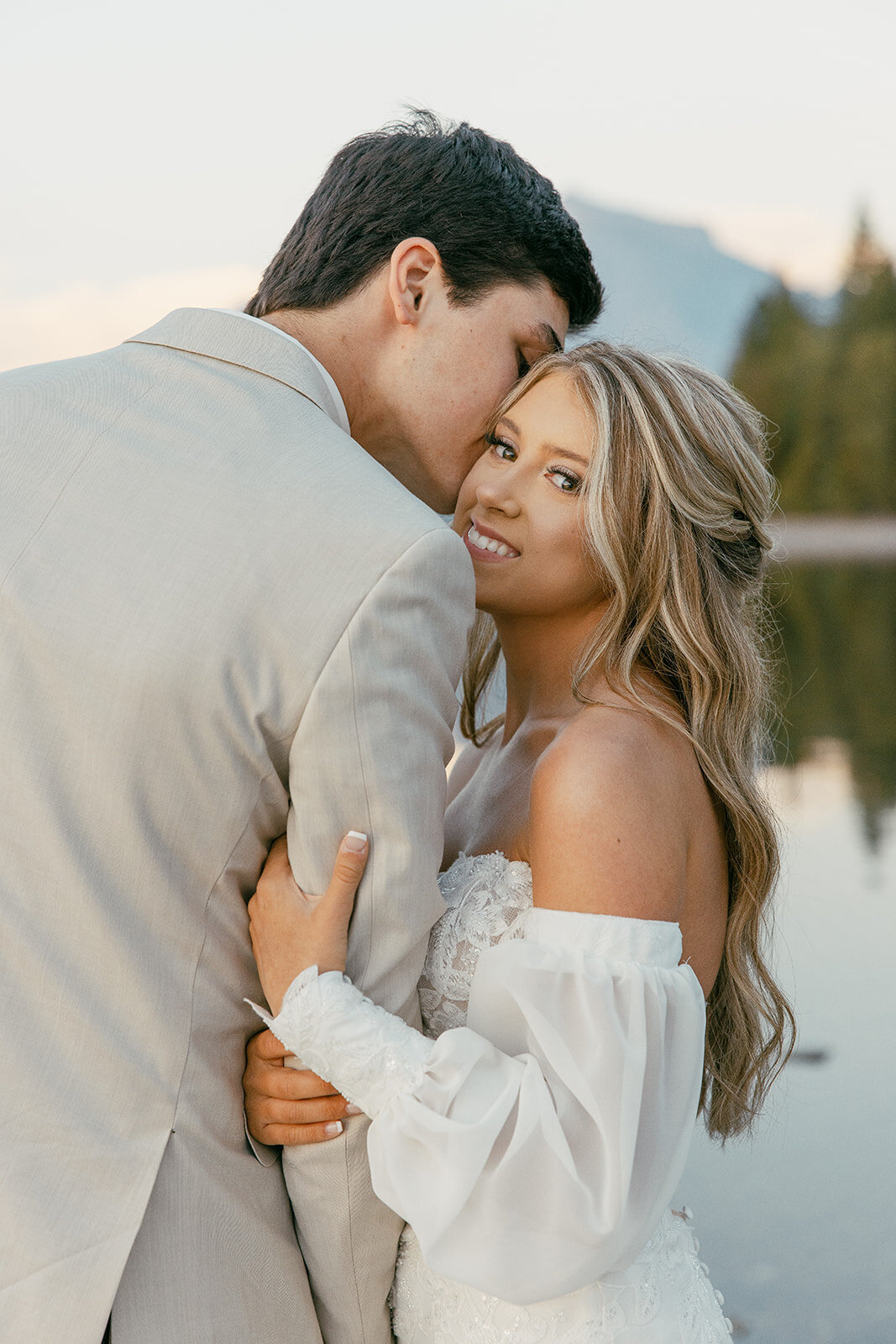 presley-gray-photo-glacier-national-park-elopement-0404