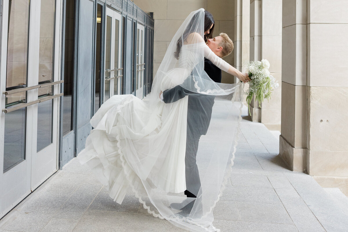 grand rapids wedding photographer