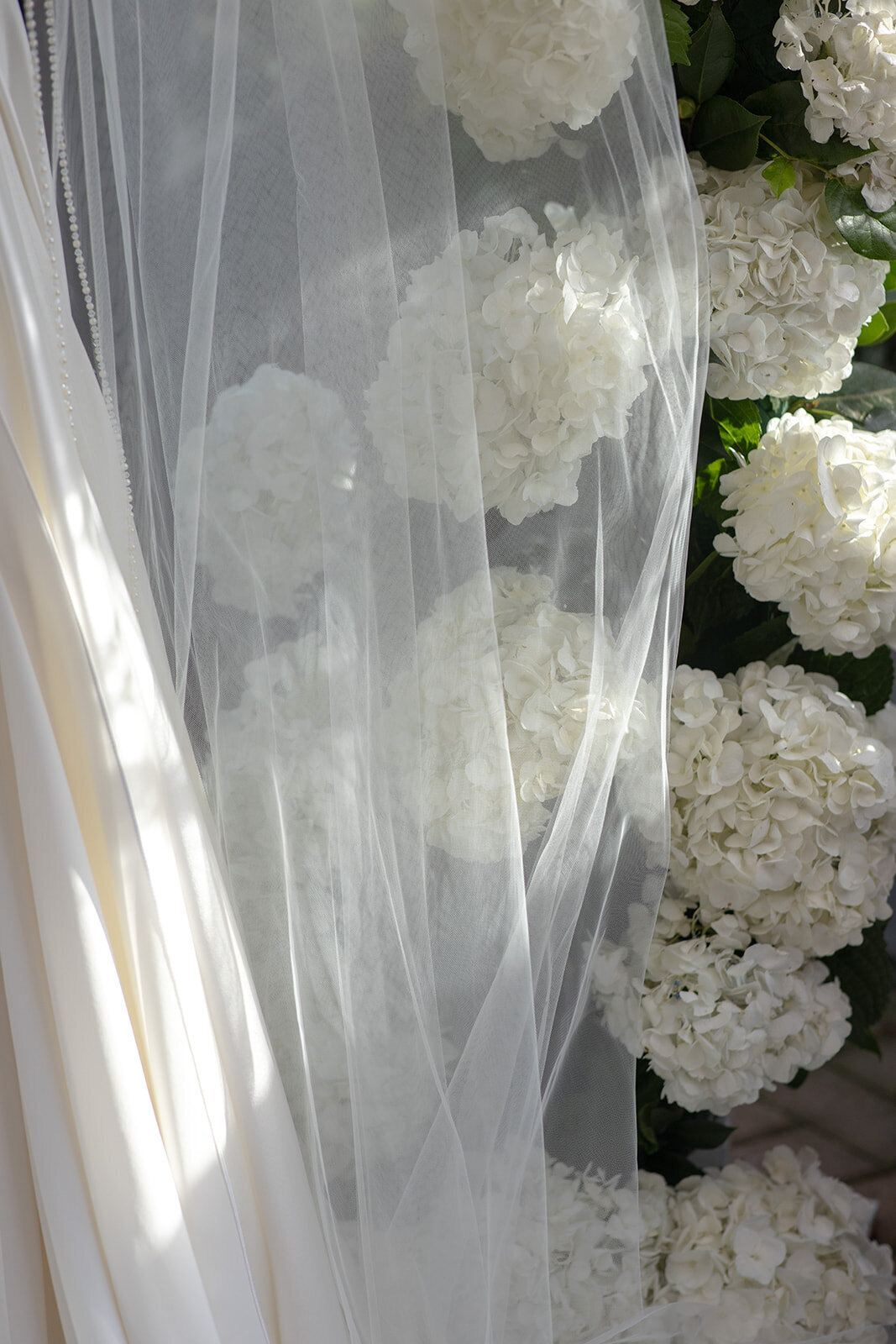 rachel cho hydrangeas nyc ceremony wedding