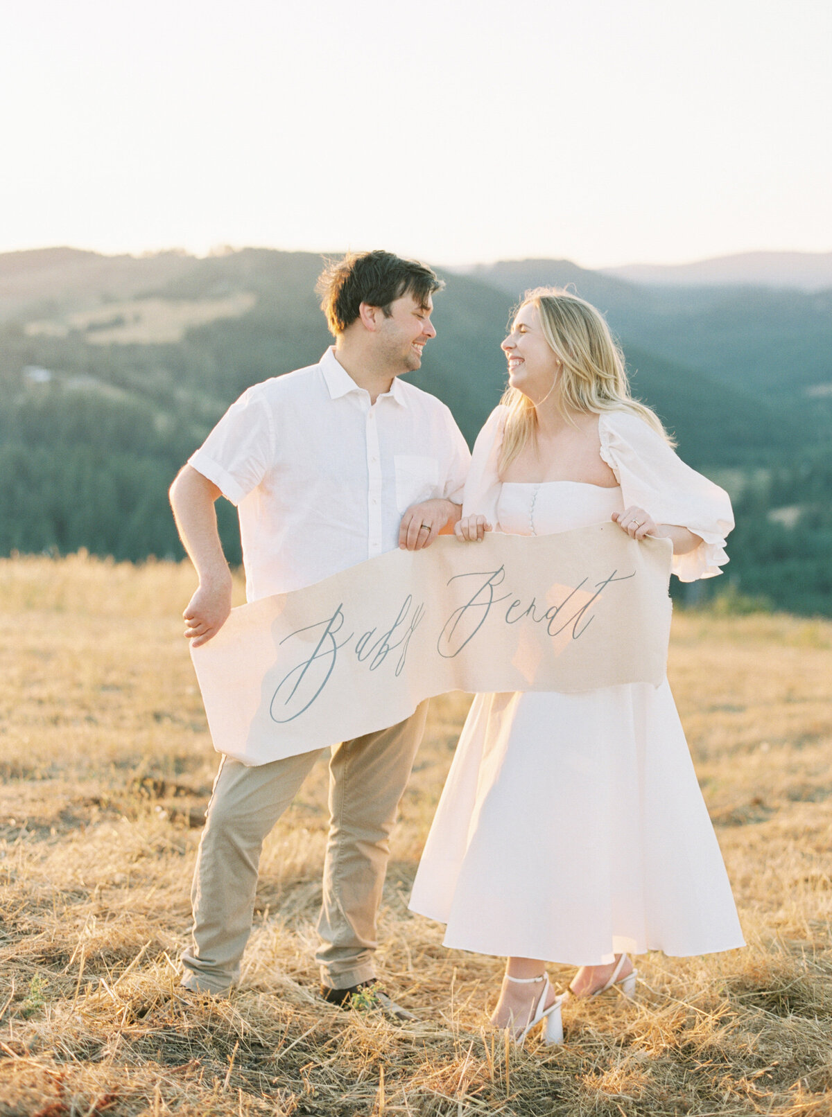 best-portland-oregon-maternity-photographers-by-the-tenneys-photography-04