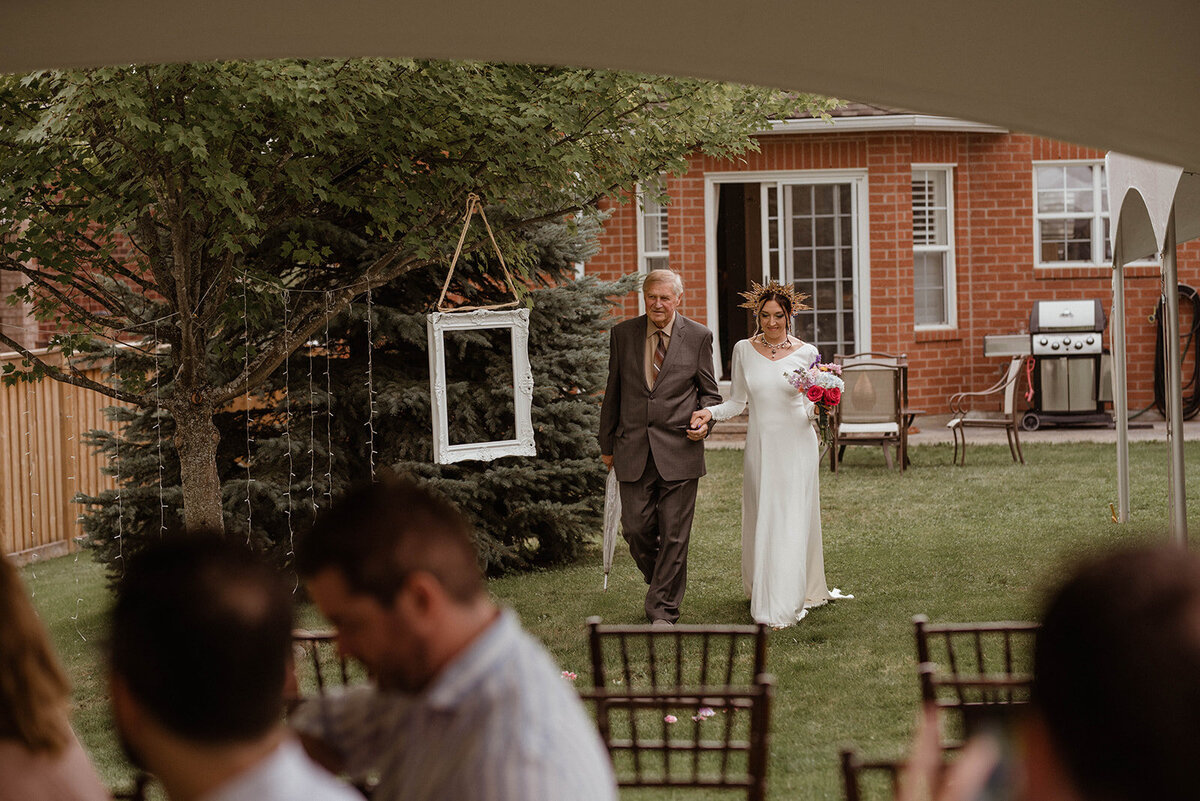 A--wiccan-backyard-wedding-intimate-ceremony-08