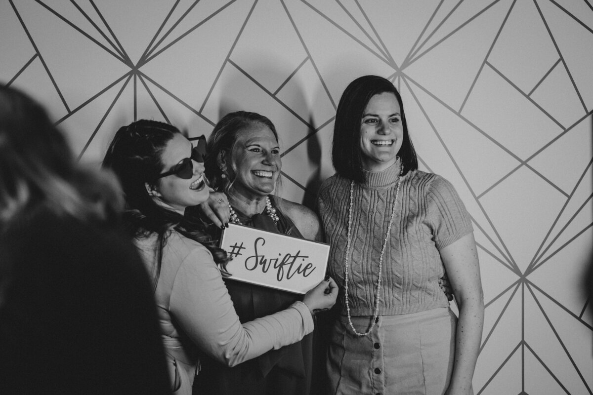 Cassie-And-Frances-Portrait-Photographer-Photobooth-Mexico-Columbia-St.Louis-Kansas-City-Missouri-Kansas-3