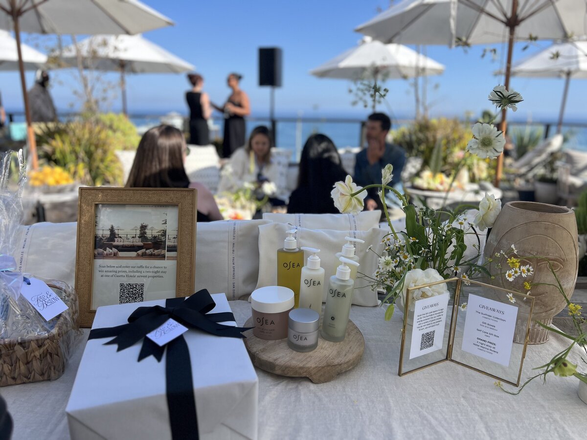 Fete & Bestow gifting
