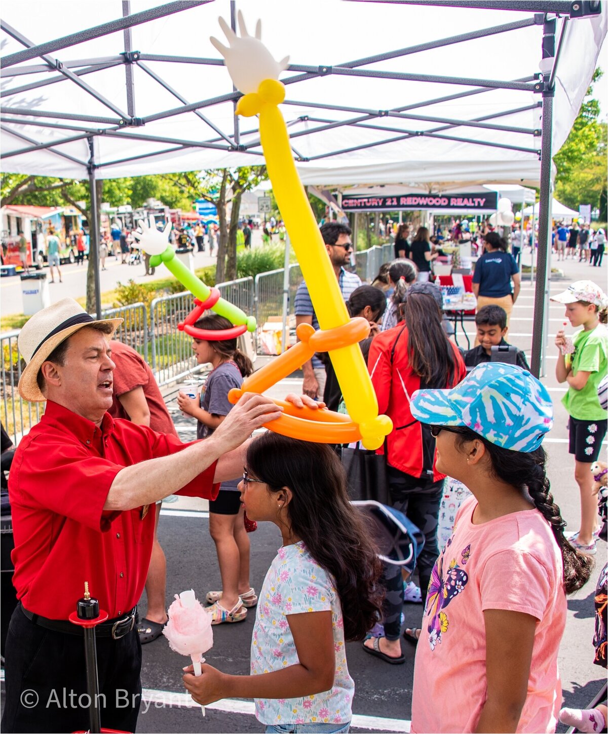 Community Festival - Balloon Artists