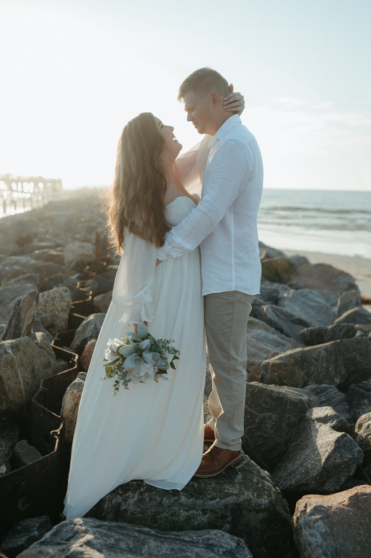 beach elopement pictures