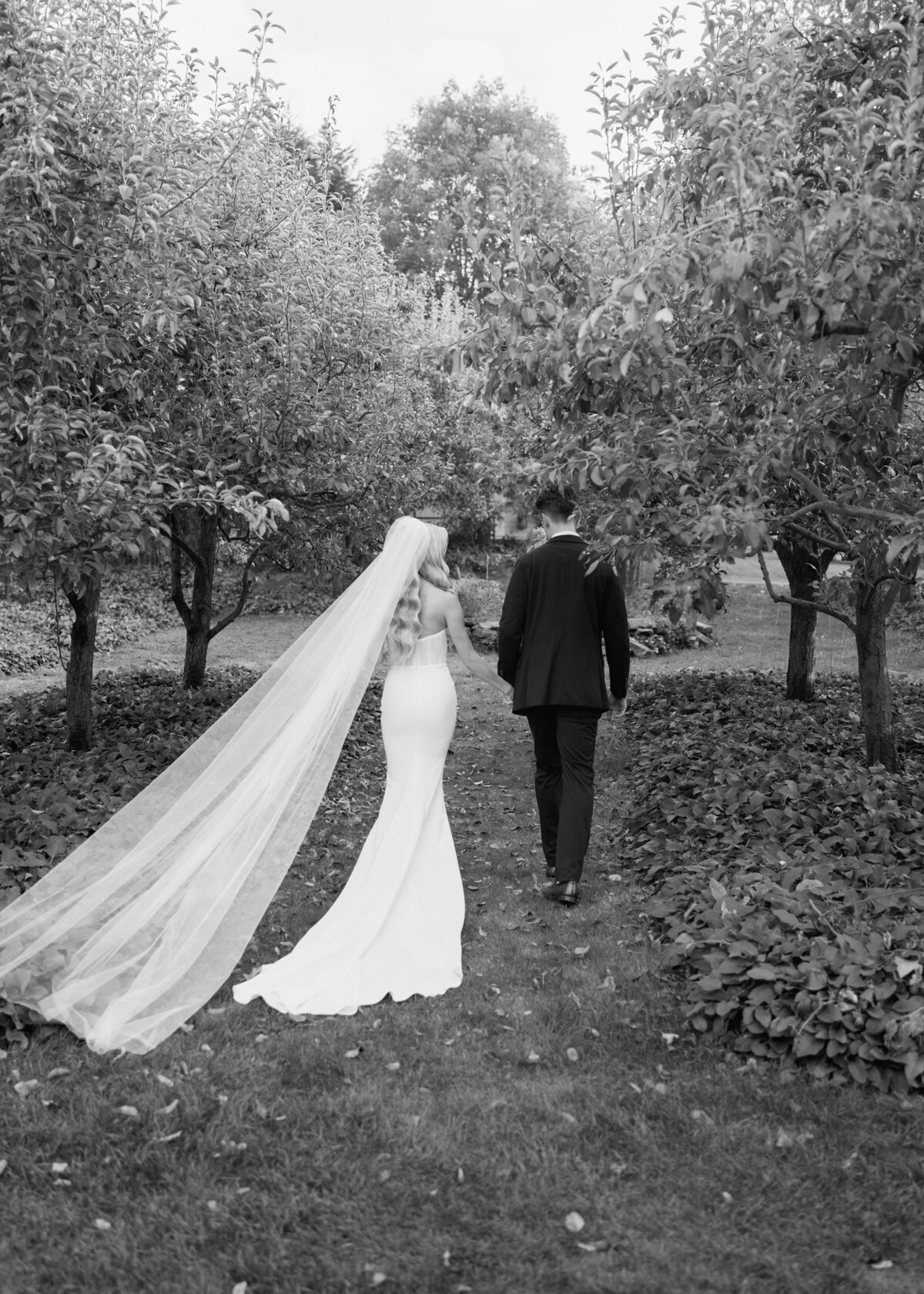 EMILY B. PHOTO CO. -- Oregon Wedding Photographer -- Edgefield McMenamins Wedding -- Shannon + Trey -- BRIDALS-99