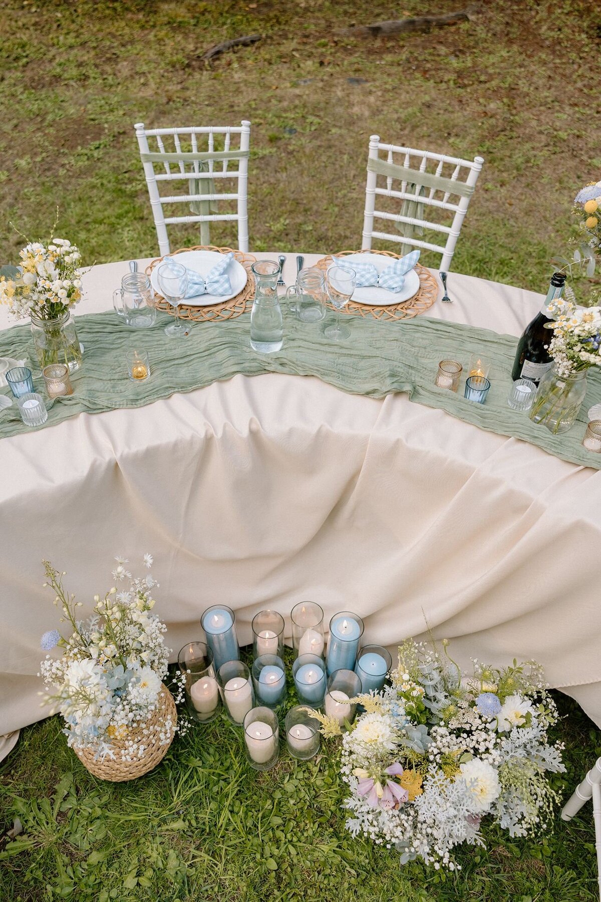 beige-garden-basket-wedding