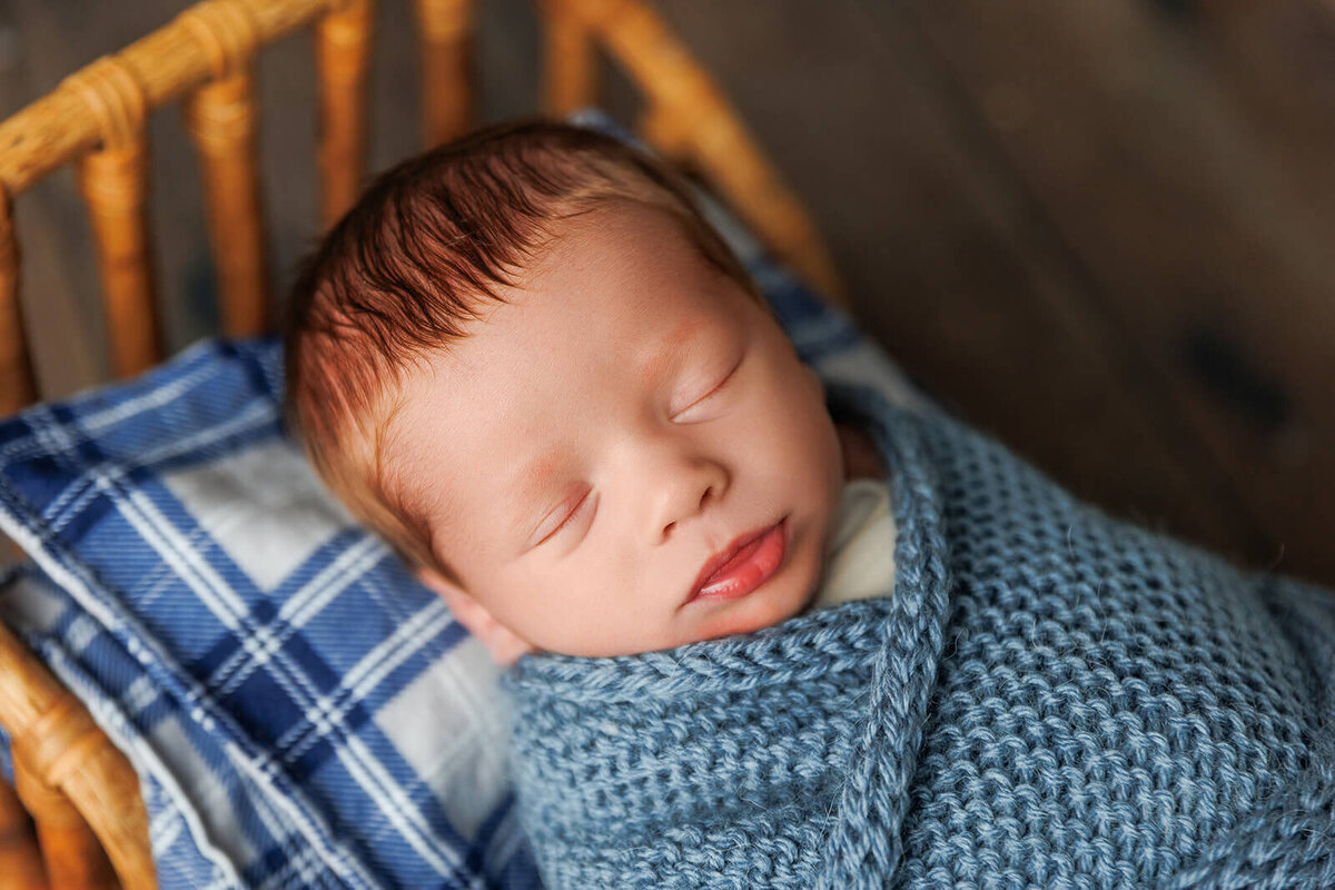 baby-boy-sweet-newborn-photos-5