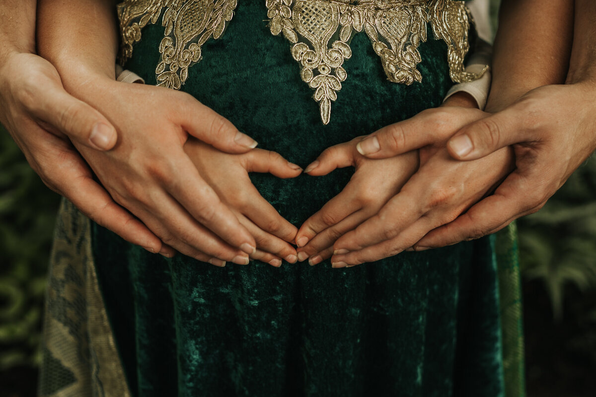 Elegant maternity session at Hamstra Gardens, Wheatfield, IN