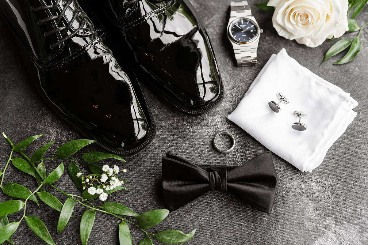 Best Cleveland Luxury Wedding Photographer LIndsey Ramdin LAR Weddings Pittsburgh Wedding Photographer Ohio Romantic Weddings133