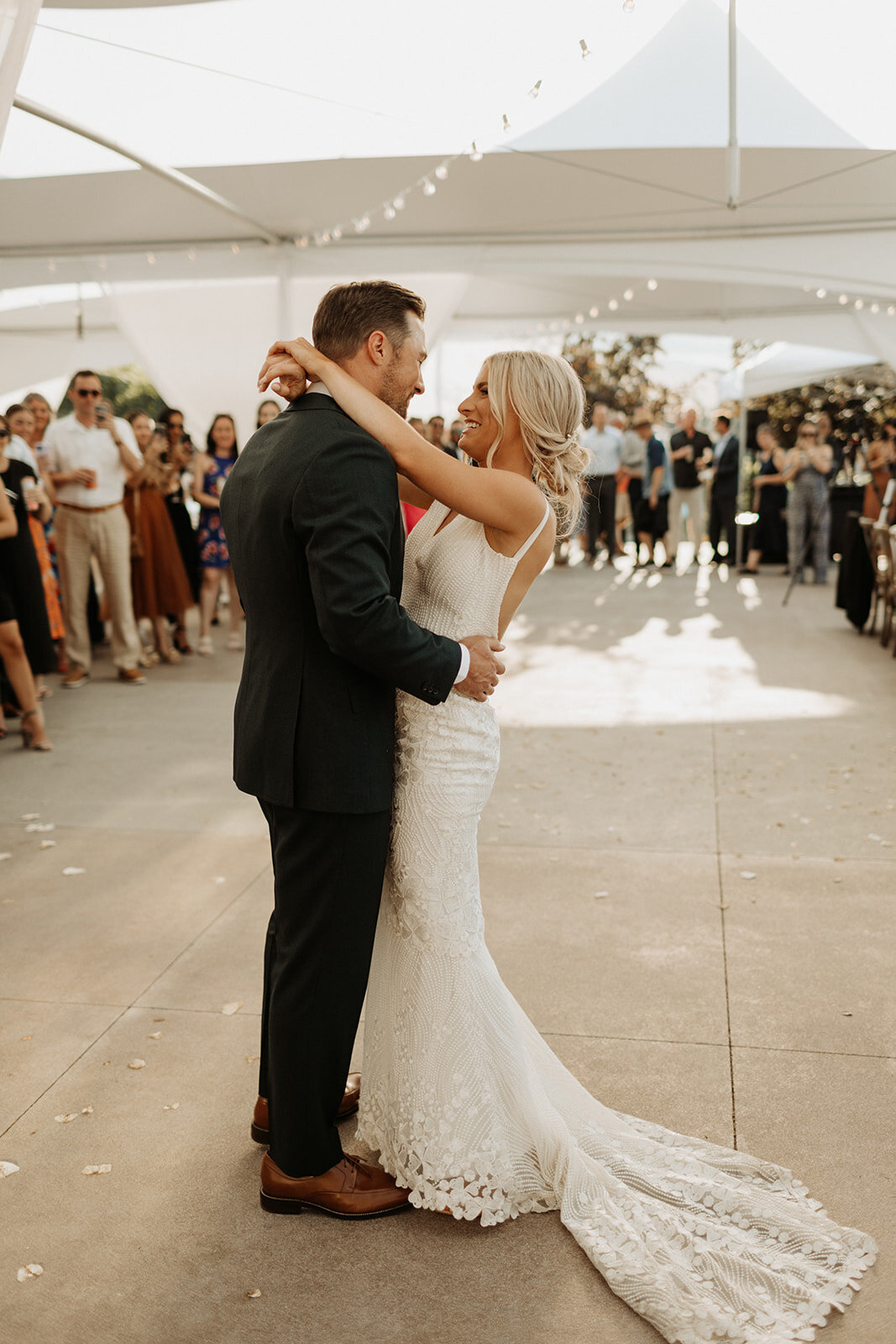 Hannah+Daniel_Lake_Chelan_Wedding-638