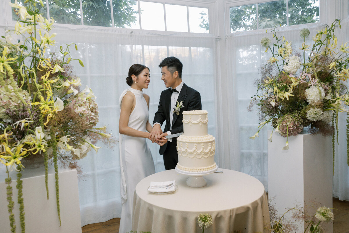 aimee-leo-sppeches-dances-cake-olive-and-oath80
