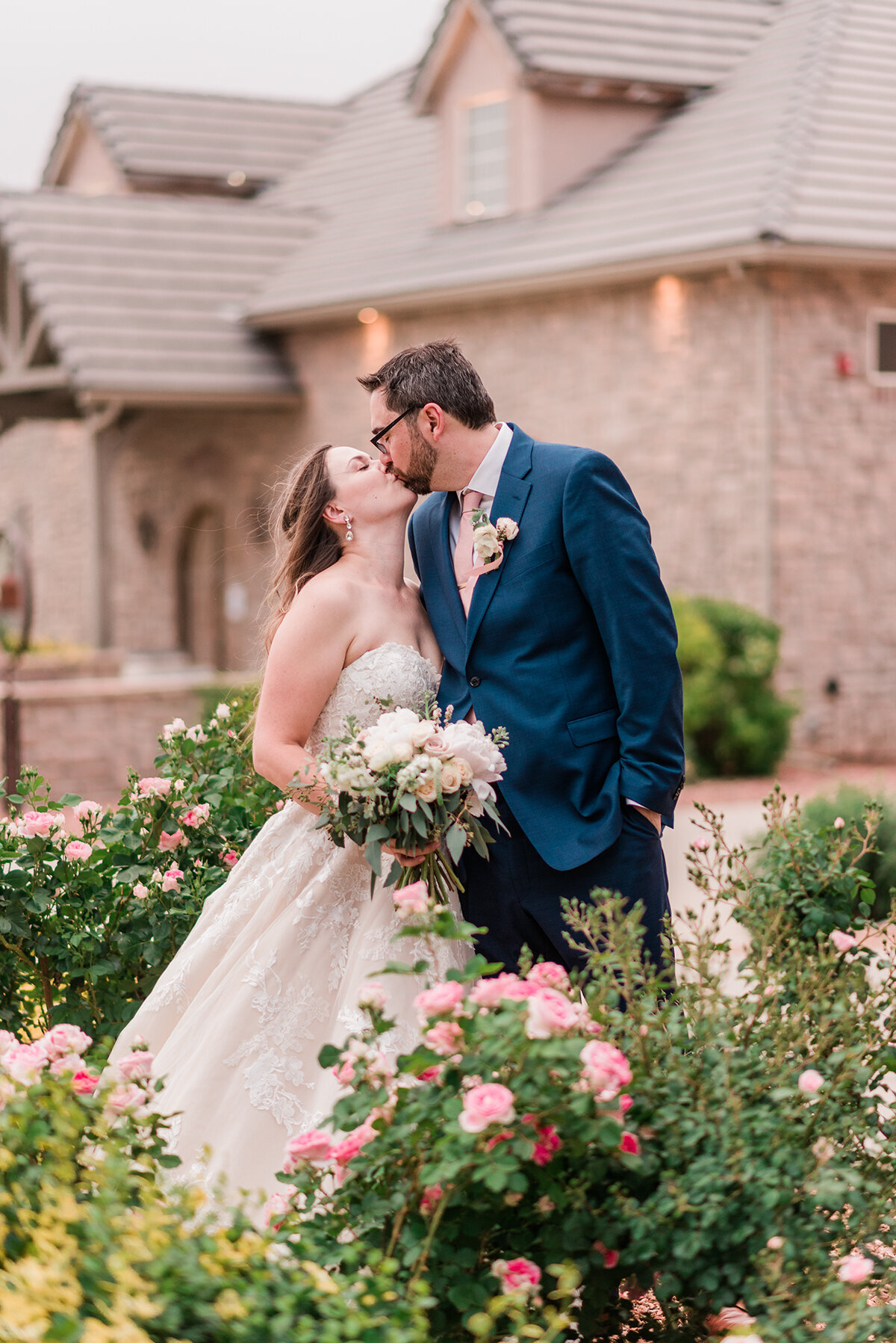 laura-joe-two-rivers-winery-wedding_0953s