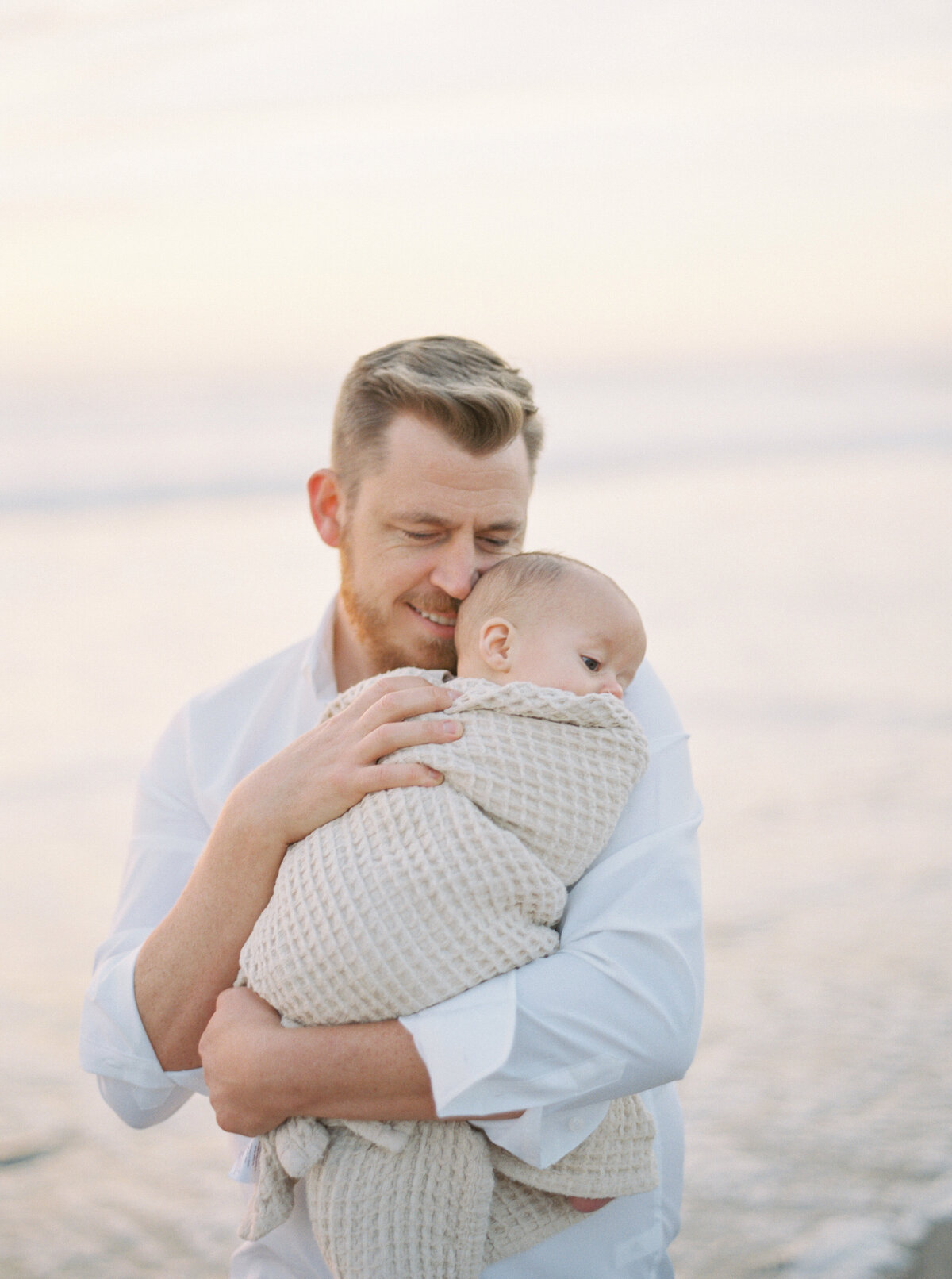 Megan Kawahara Photography San Jose Bay Area California Motherhood Newborn Family Lifestyle Womans Photography Images Portraits Light Airy Film Photos MKPhotography_CalomeniFamilyOct2022-37