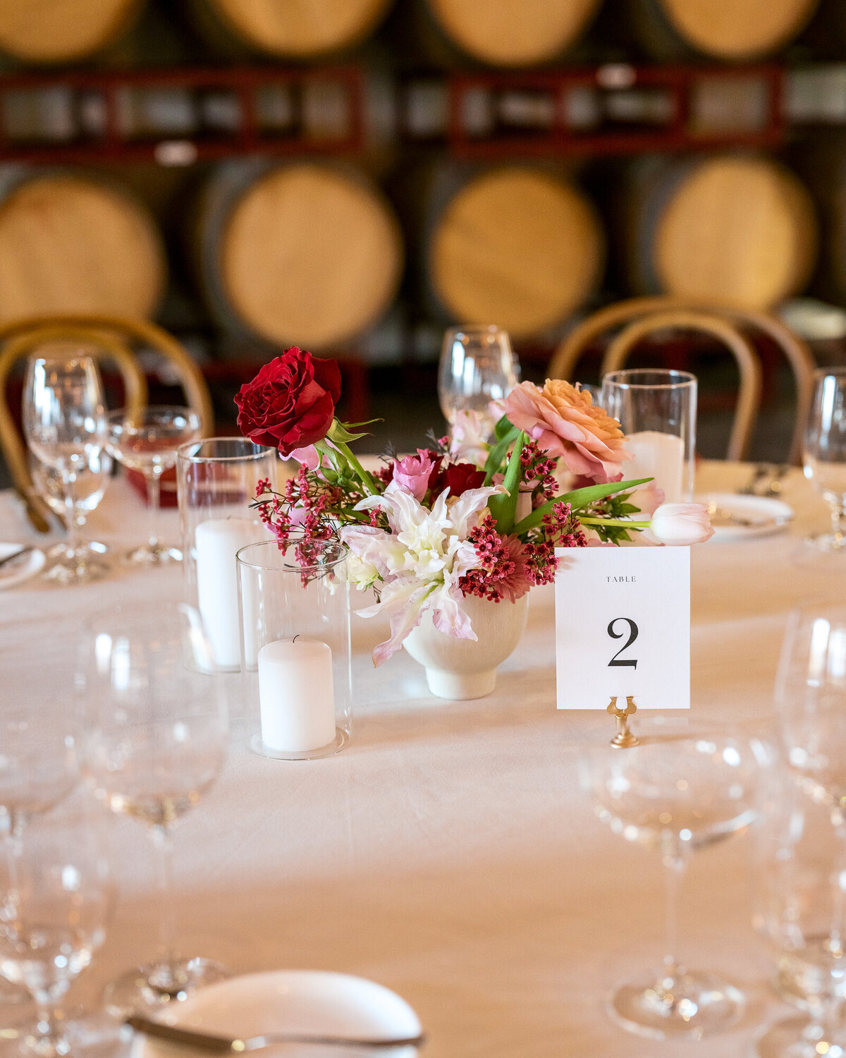 Autumn palette tablescape at wedding reception in Sonoma