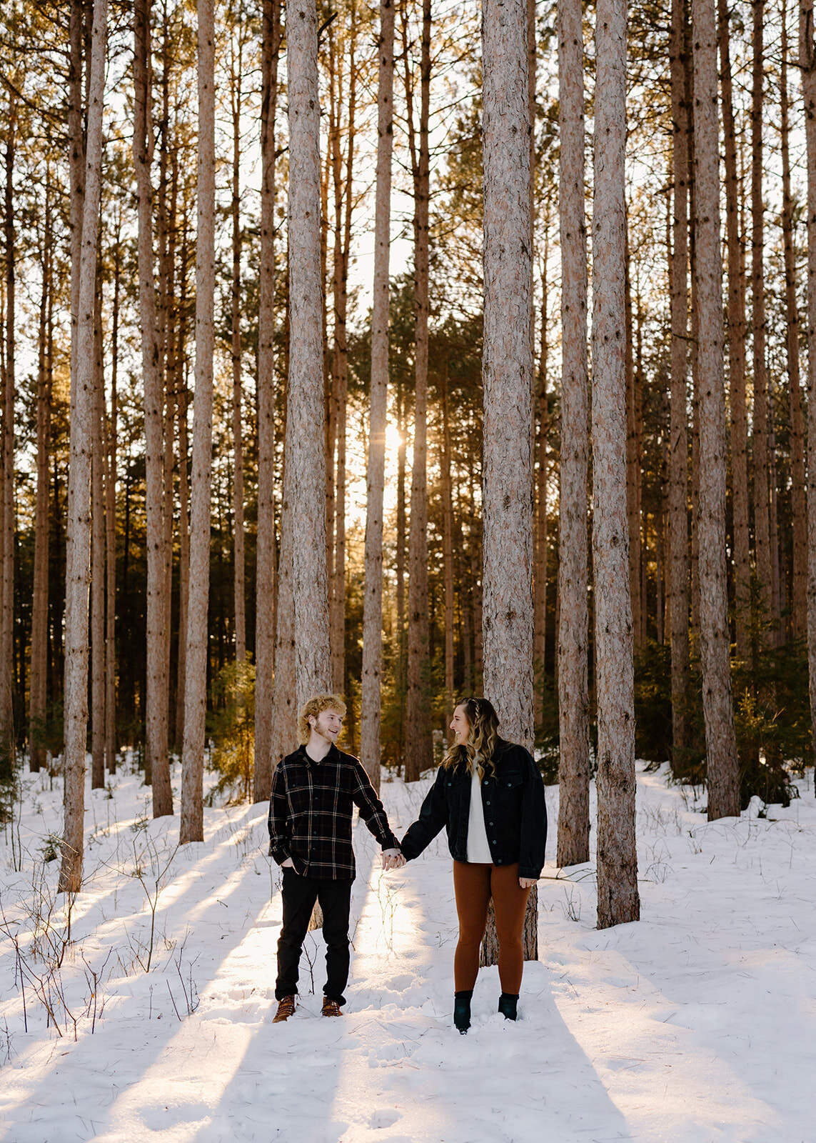 Pinewood Events - Minnesota Modern Nature Inspired Photo Shoot Location - @foxandloonphoto - 1