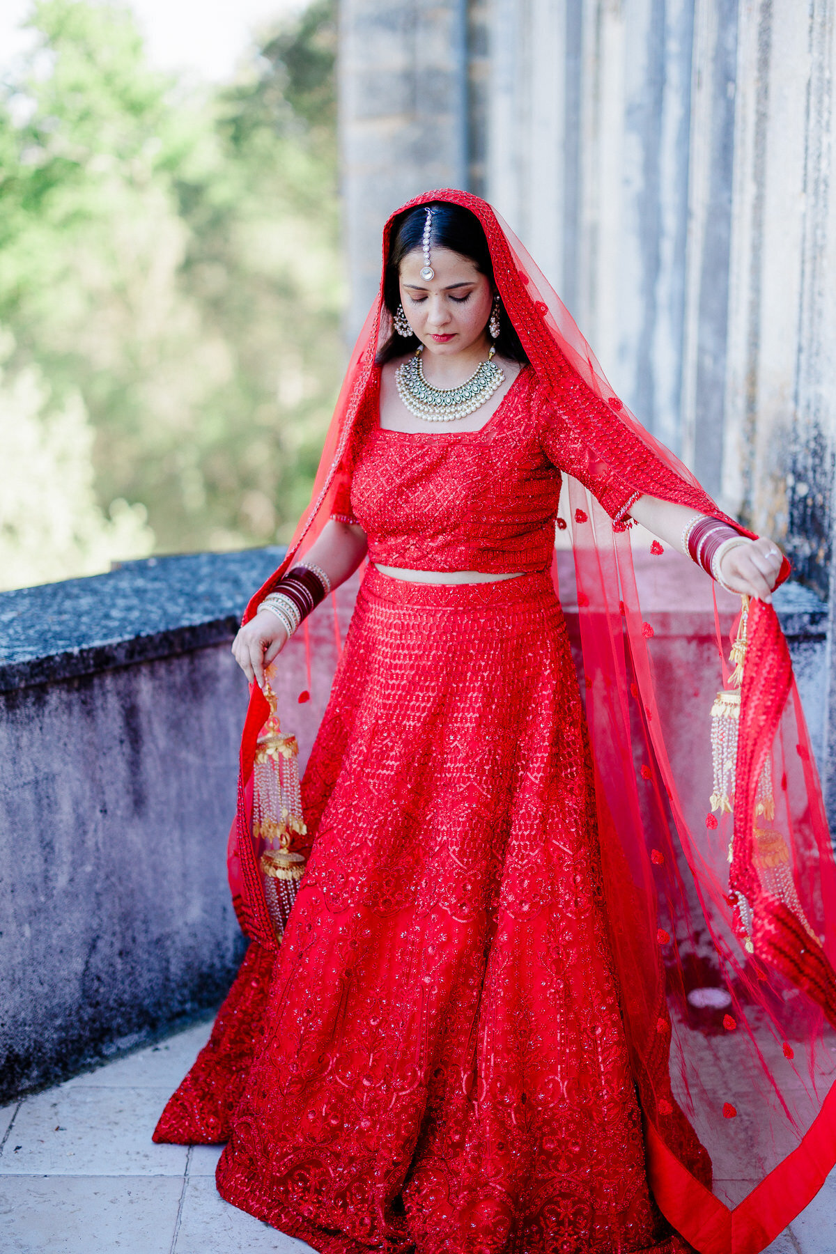 Modern_Chic_Chateau_Valouze_Destination_Wedding_Photographer-100