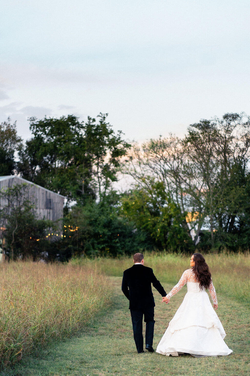 17.elegant-barn-wedding-greenery-gold-modern-vintage-events-southall-meadows