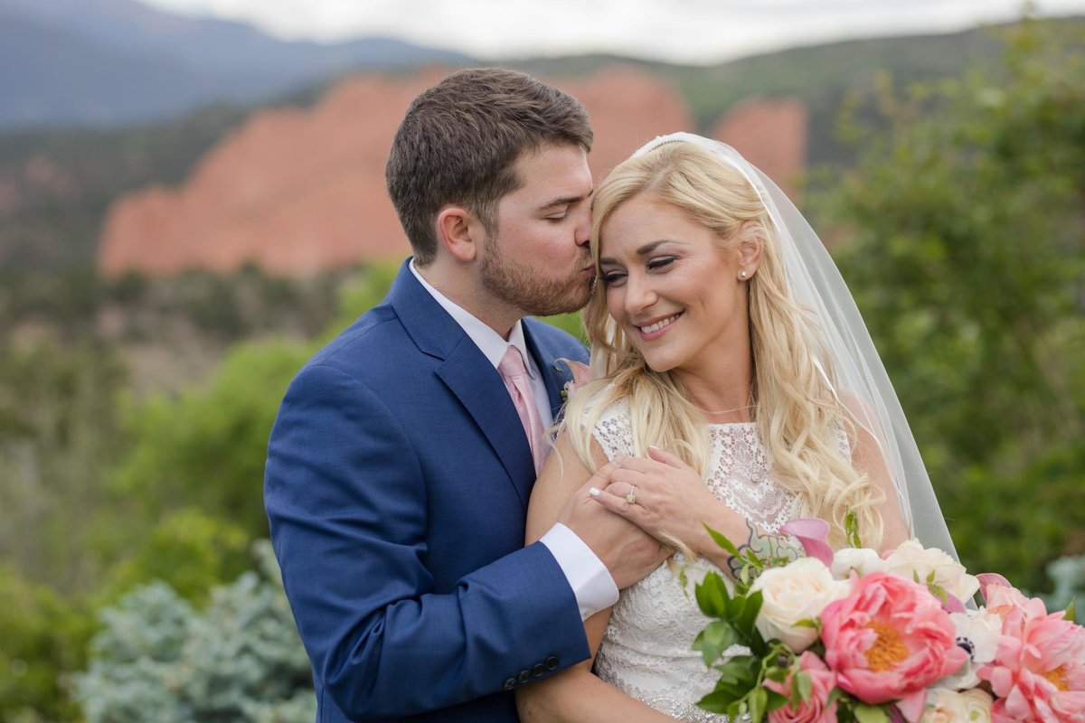 May Wedding at Garden of the Gods