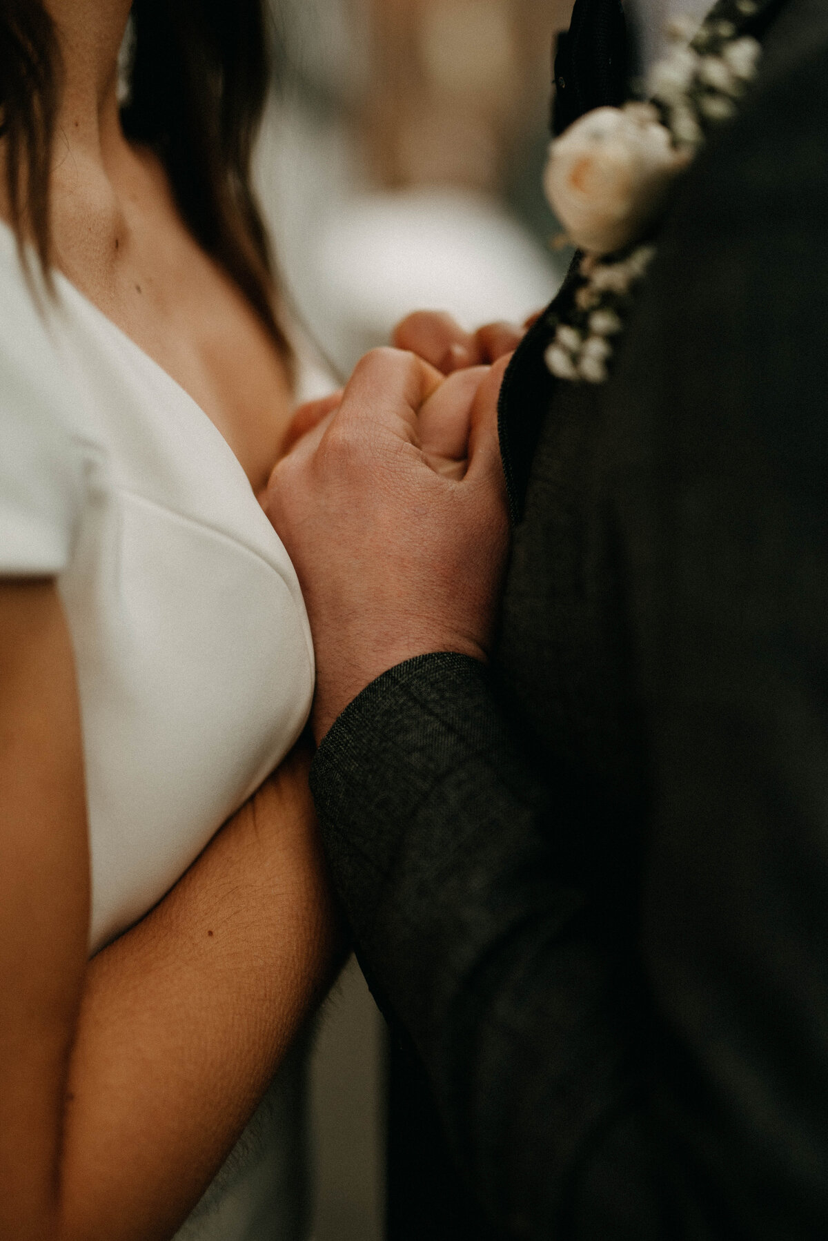 Revel Ash Studio - Winter Wedding - Classic Contemporary-4