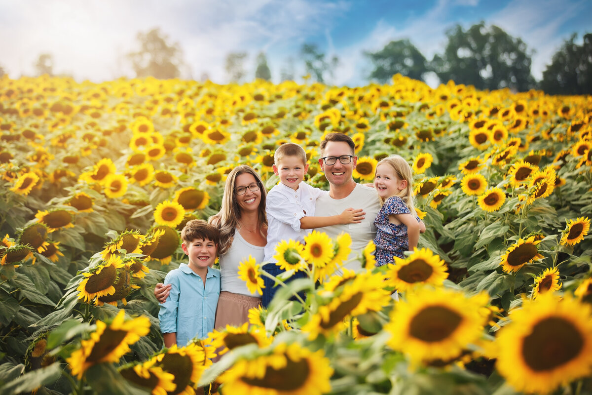 MiniSession-Sunflower-Family-Photographer-Photography-Vaughan-Maple-31