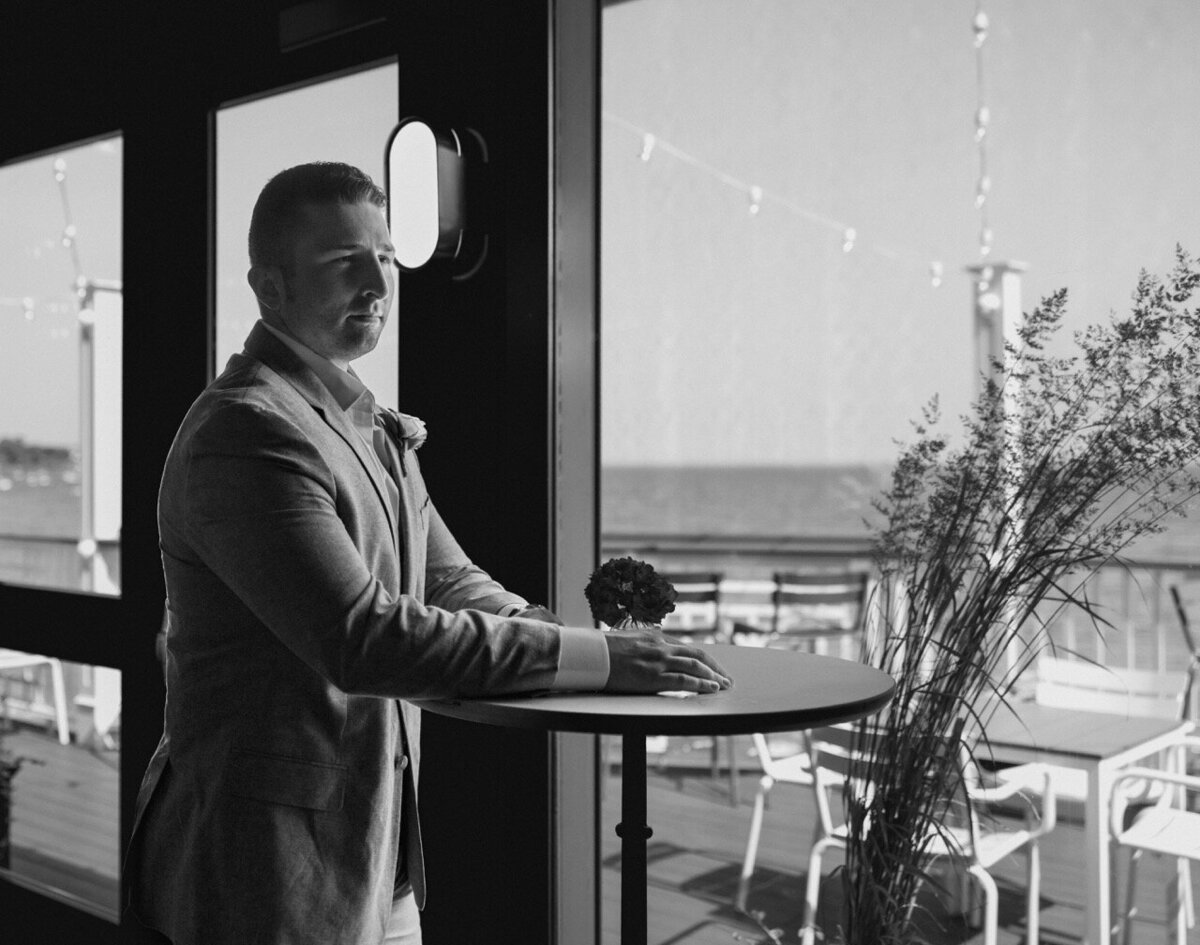 JaclynAustinOceanviewofNahantWeddingNewEnglandBostonWeddingPhotographerTruetoColorEditorial22025-2 Large