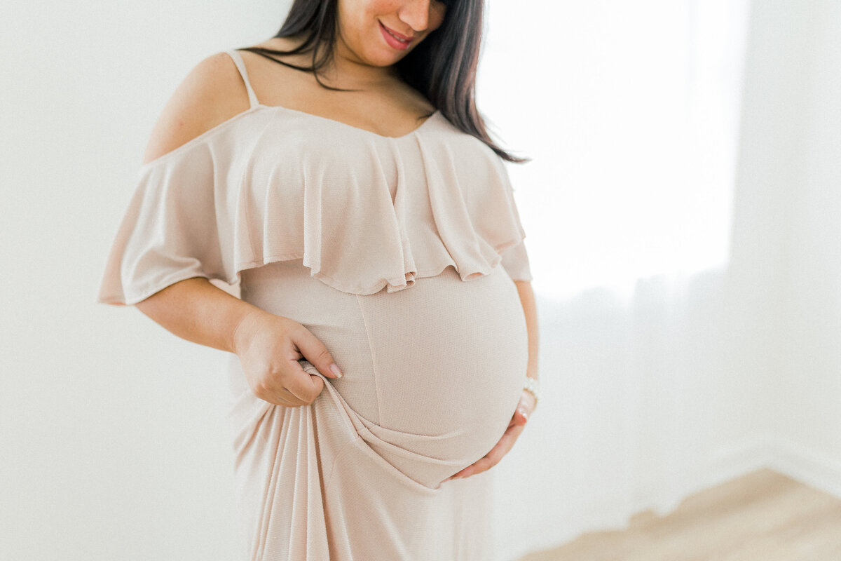 Shannon Young- Maternity Session- Tara Federico Photography-90