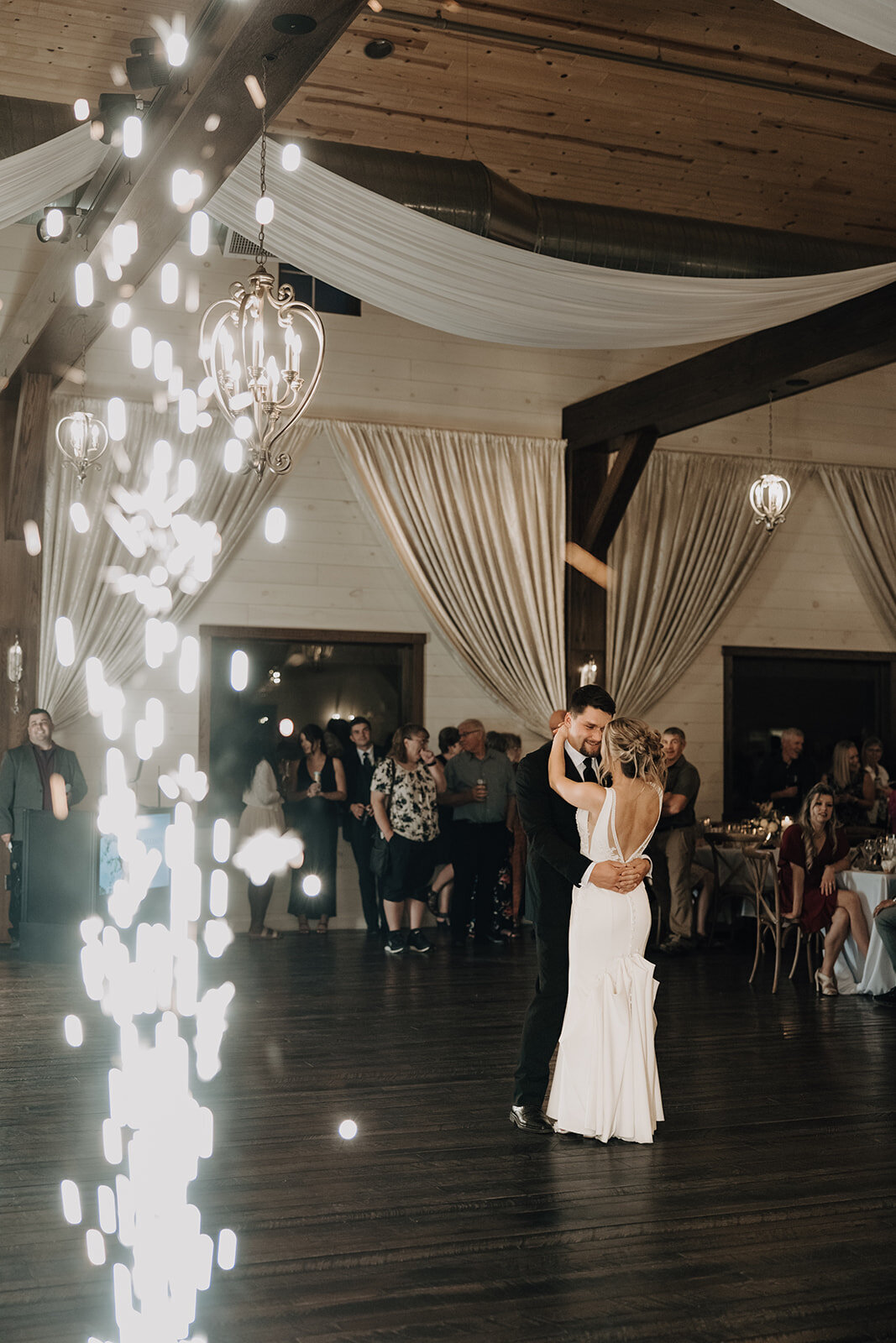 elegant-lilydale-wedding-61