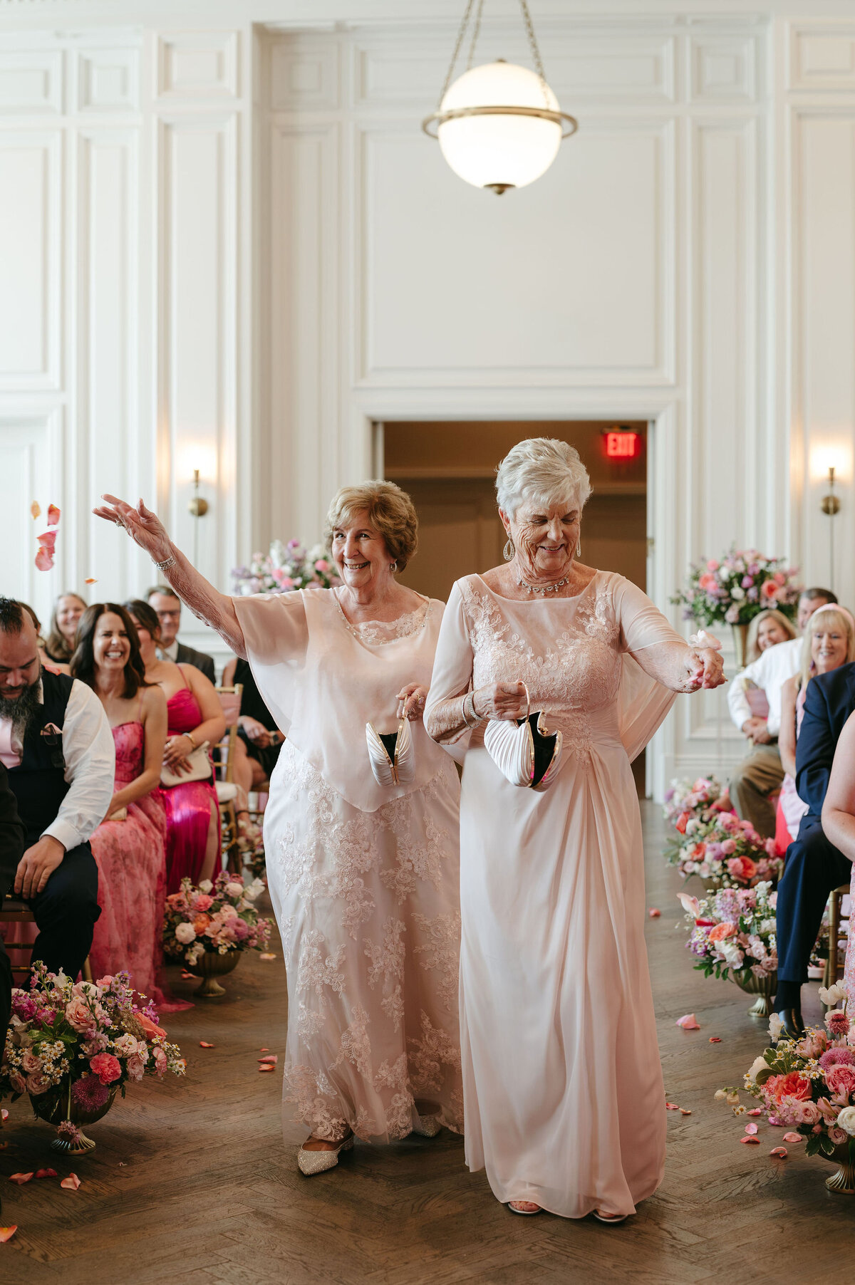 the-giannios-wedding-at-the-adolphus-hotel-dallas-texas-by-bruna-kitchen-photography-385