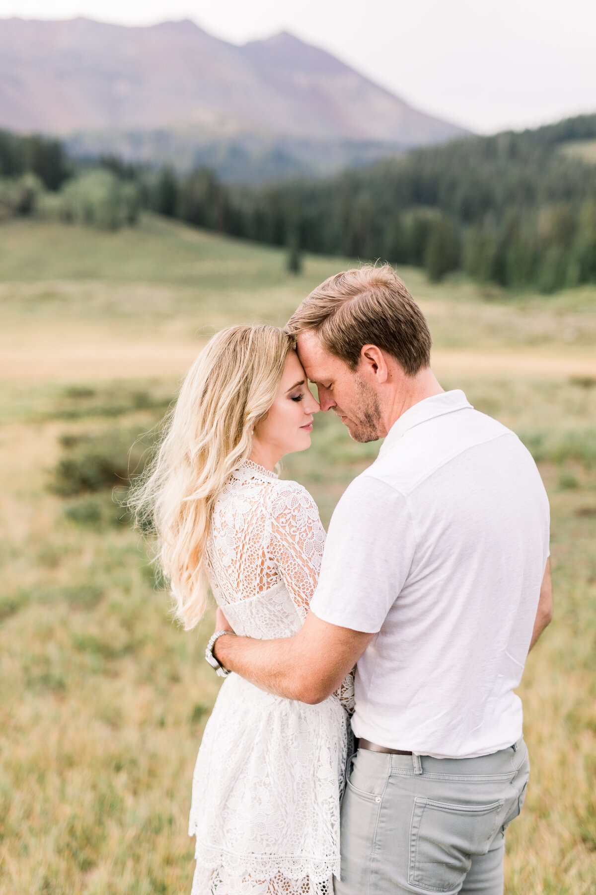 JenandMarkDuntonHotSpringsEngagementPortraits-39