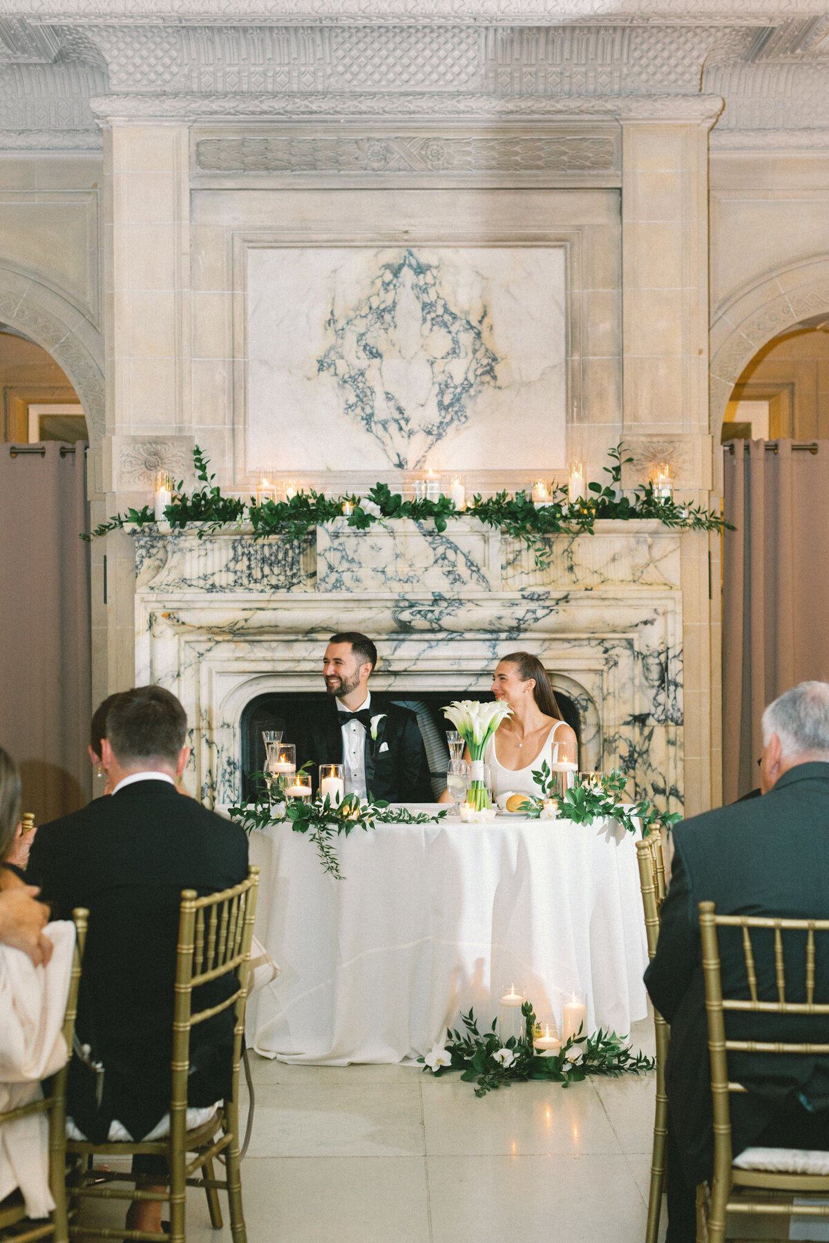 luxury-chicago-wedding-armour-house-photographer-film-hayley-moore-photography-151