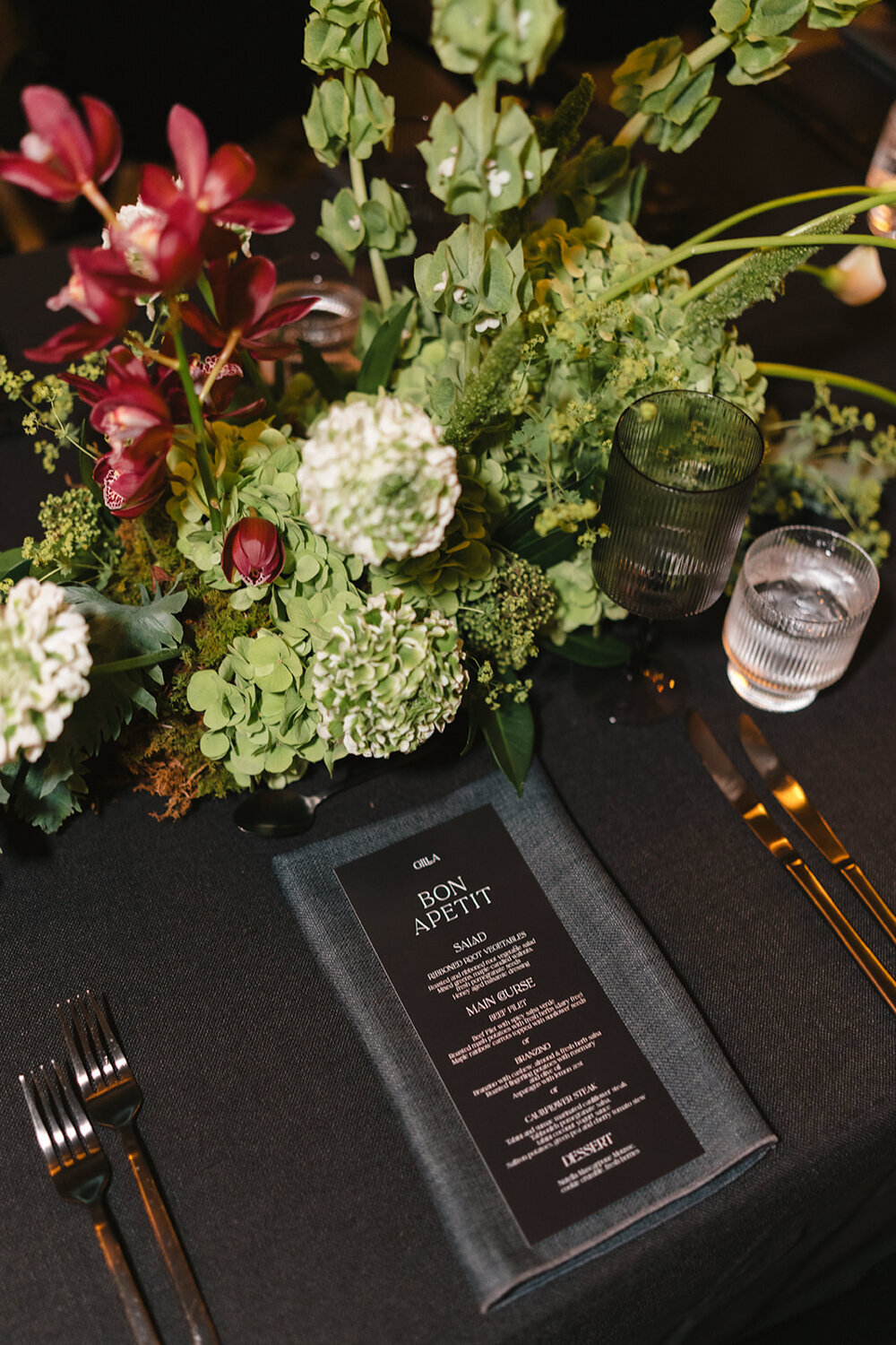 modern-masculine-green-wedding-centerpiece-crew-collective