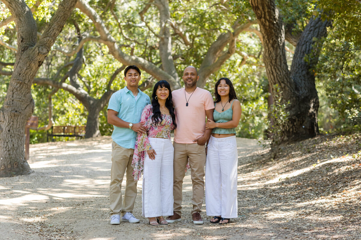 idyllic-oak-canyon-nature-center-family-portraits-2
