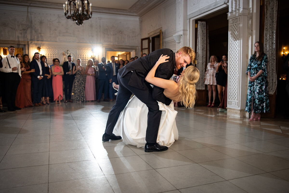 39-Editors-Favorites-Armor-house-lake-forest-wedding-28 mm