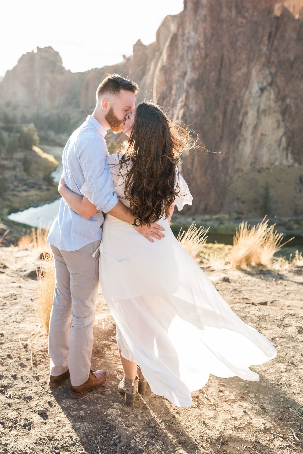 smith-rock-engagement-photos-5-min-min