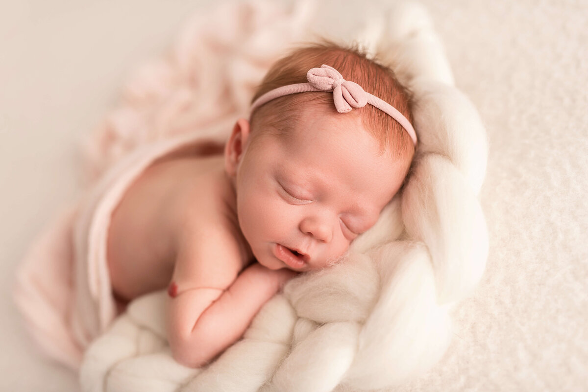 cleveland-newborn-photography (17)