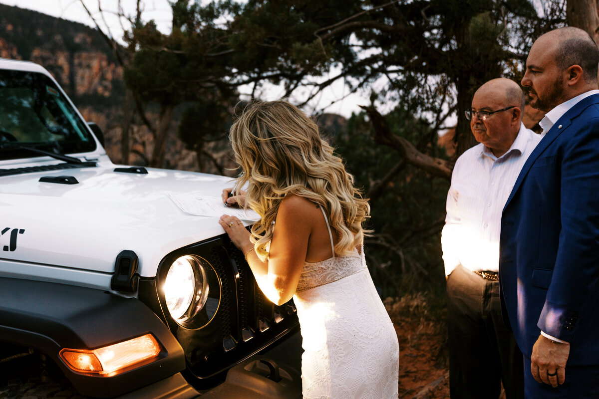 Kayla&JasonElopement437