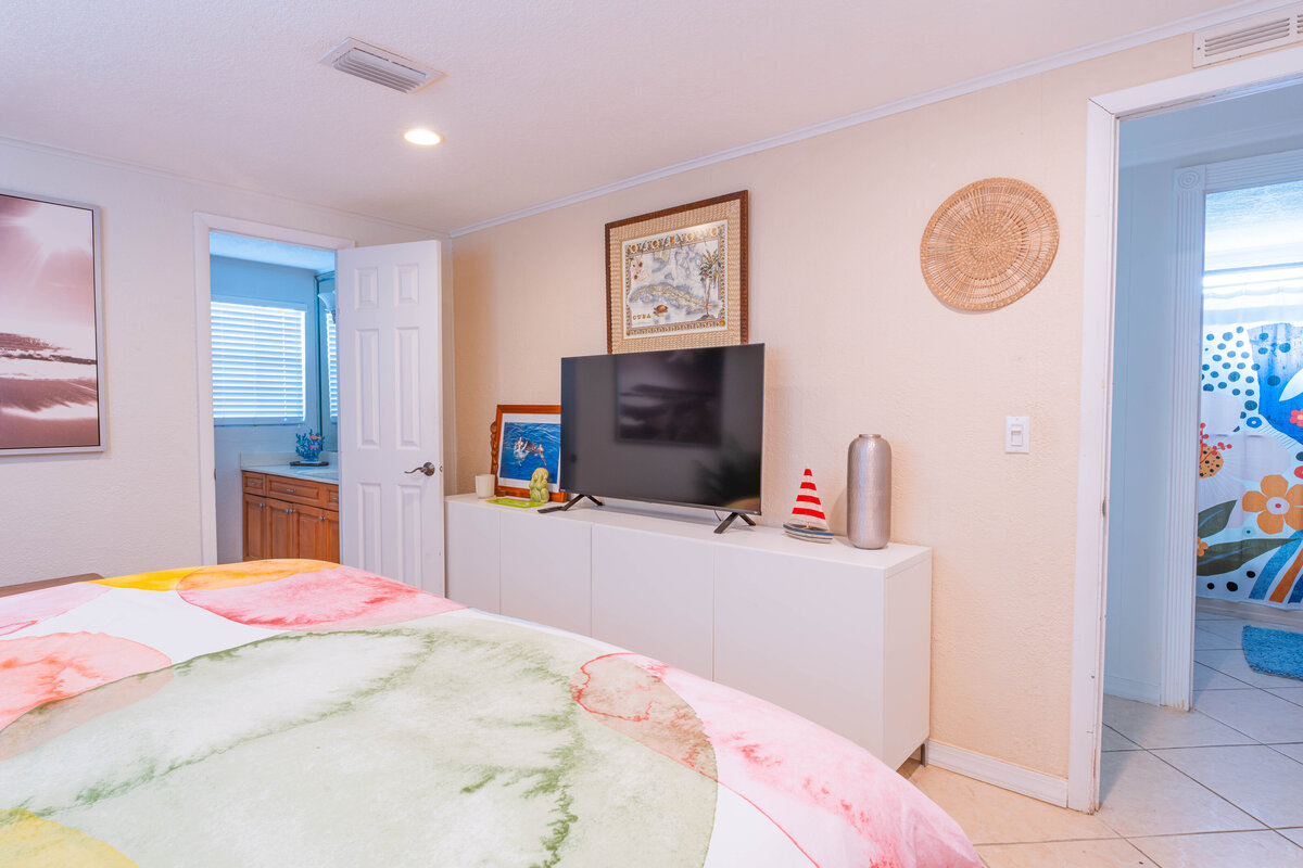 Bedroom 1 (2)