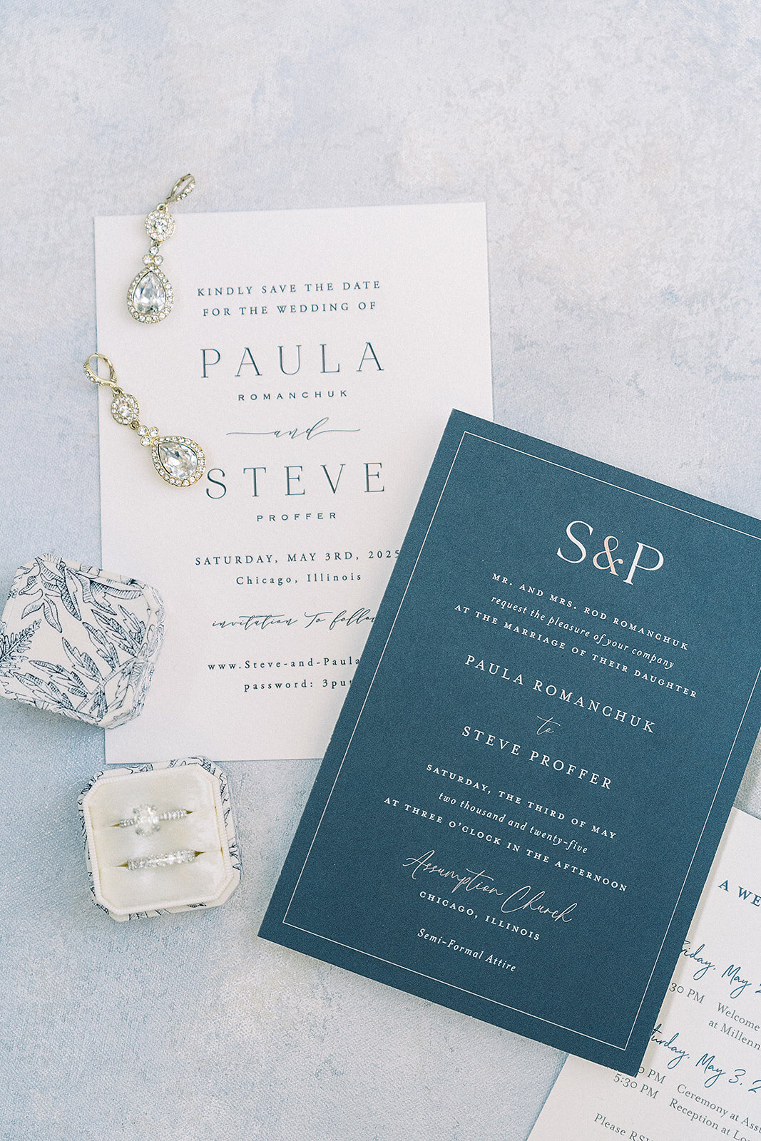 invite-jewlery-close-up-flalay-photo-london-house-hotel-chicago
