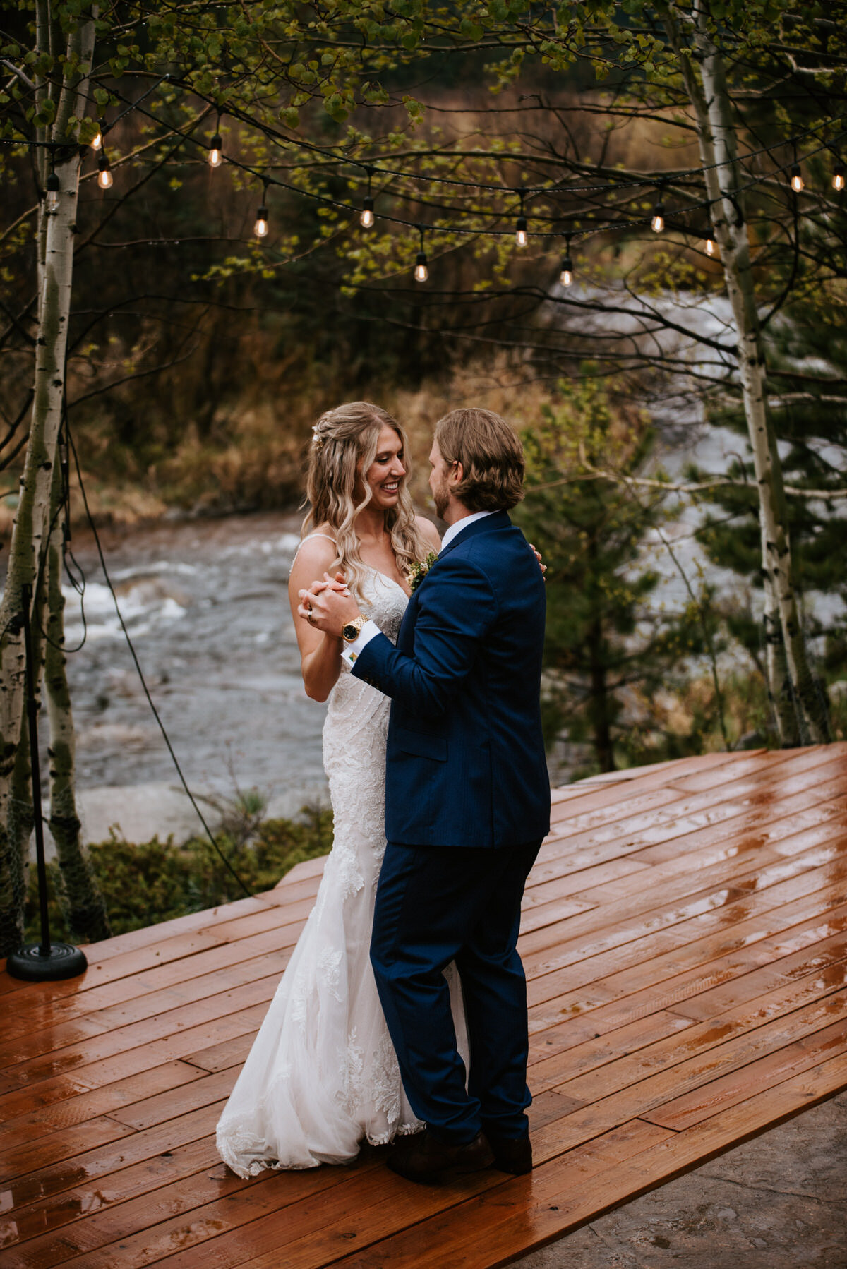 Sara + Lucas Sneak Peeks-65